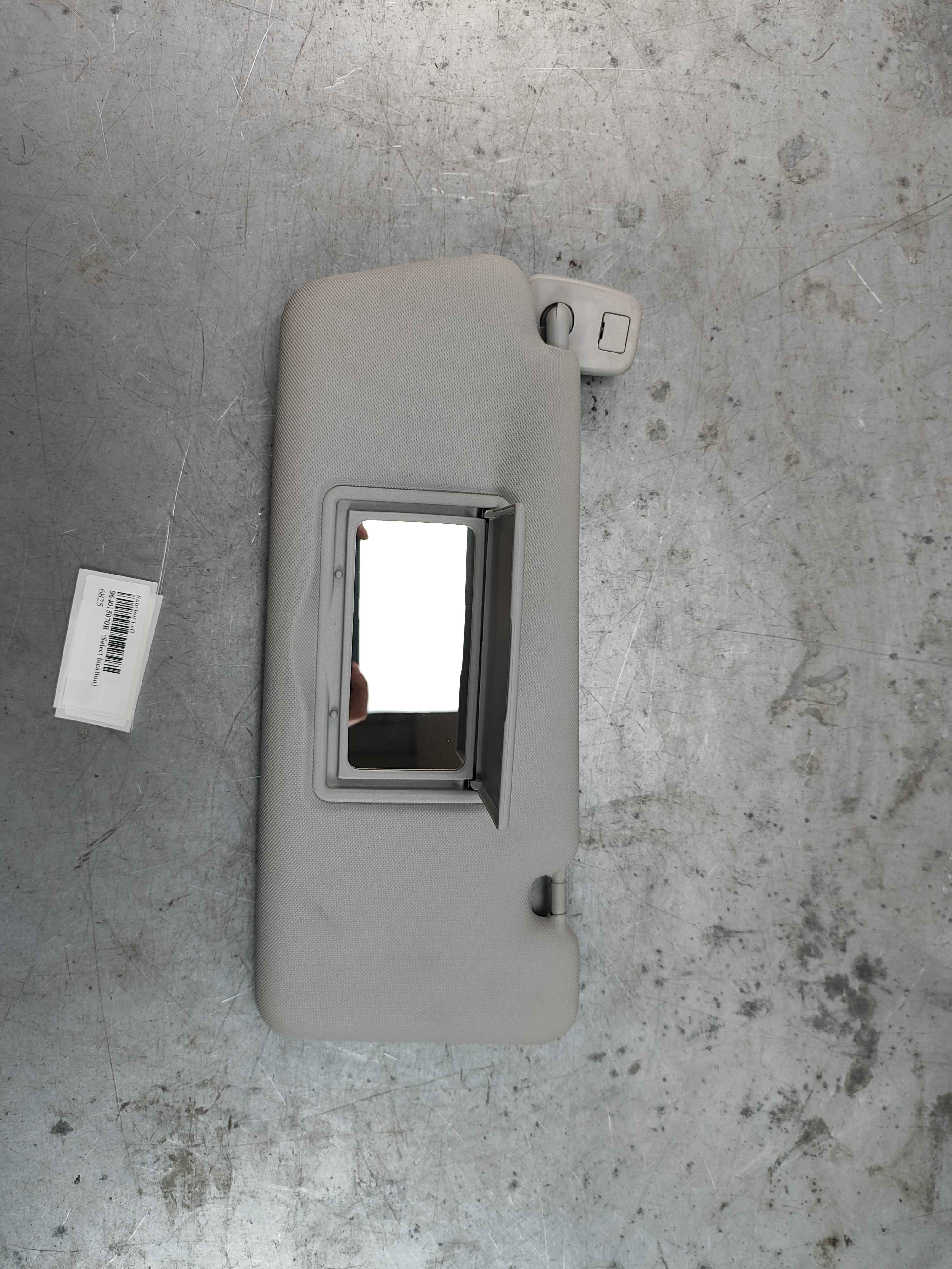 Sunvisor Left