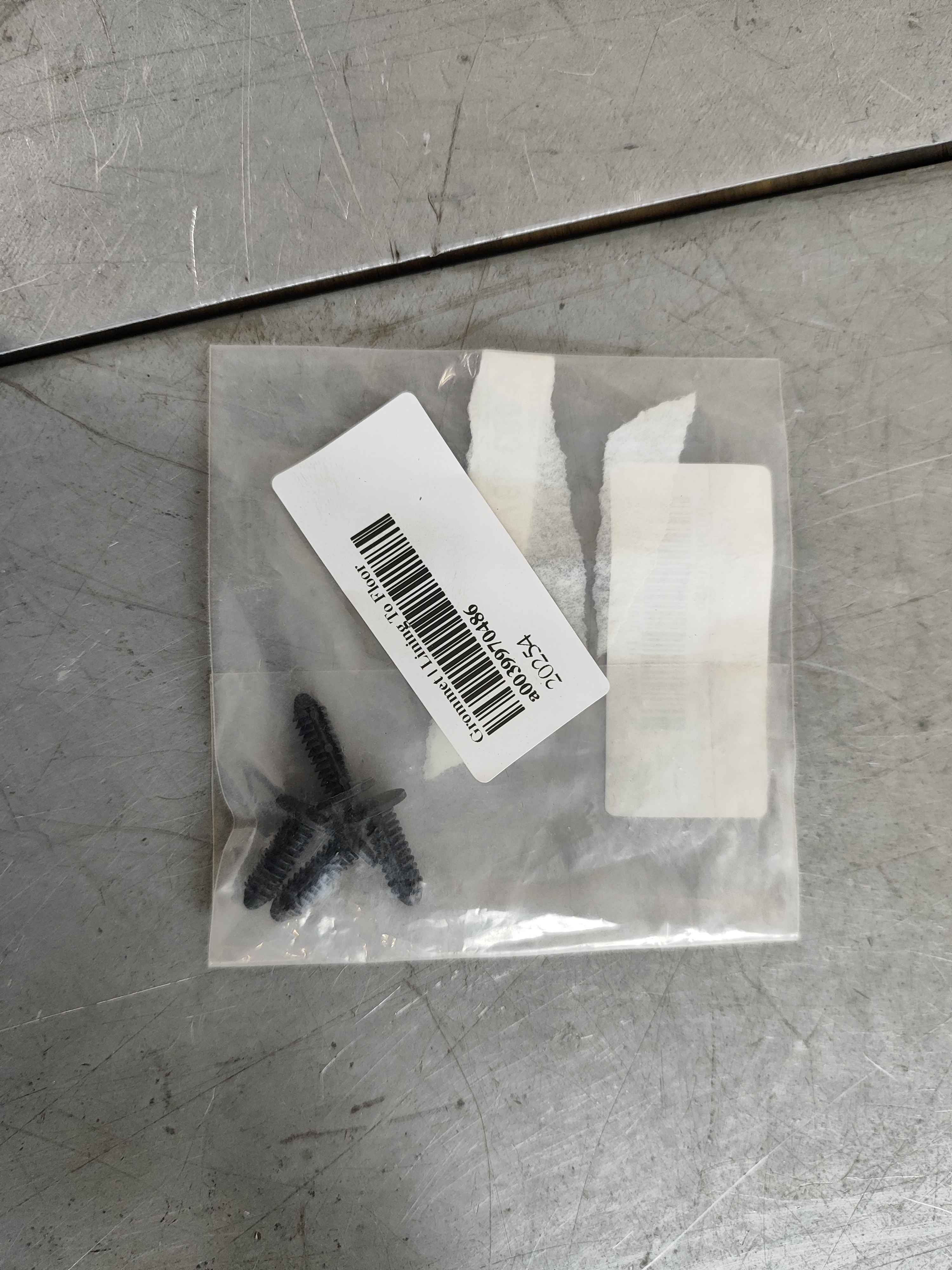 Grommet | Lining To Floor