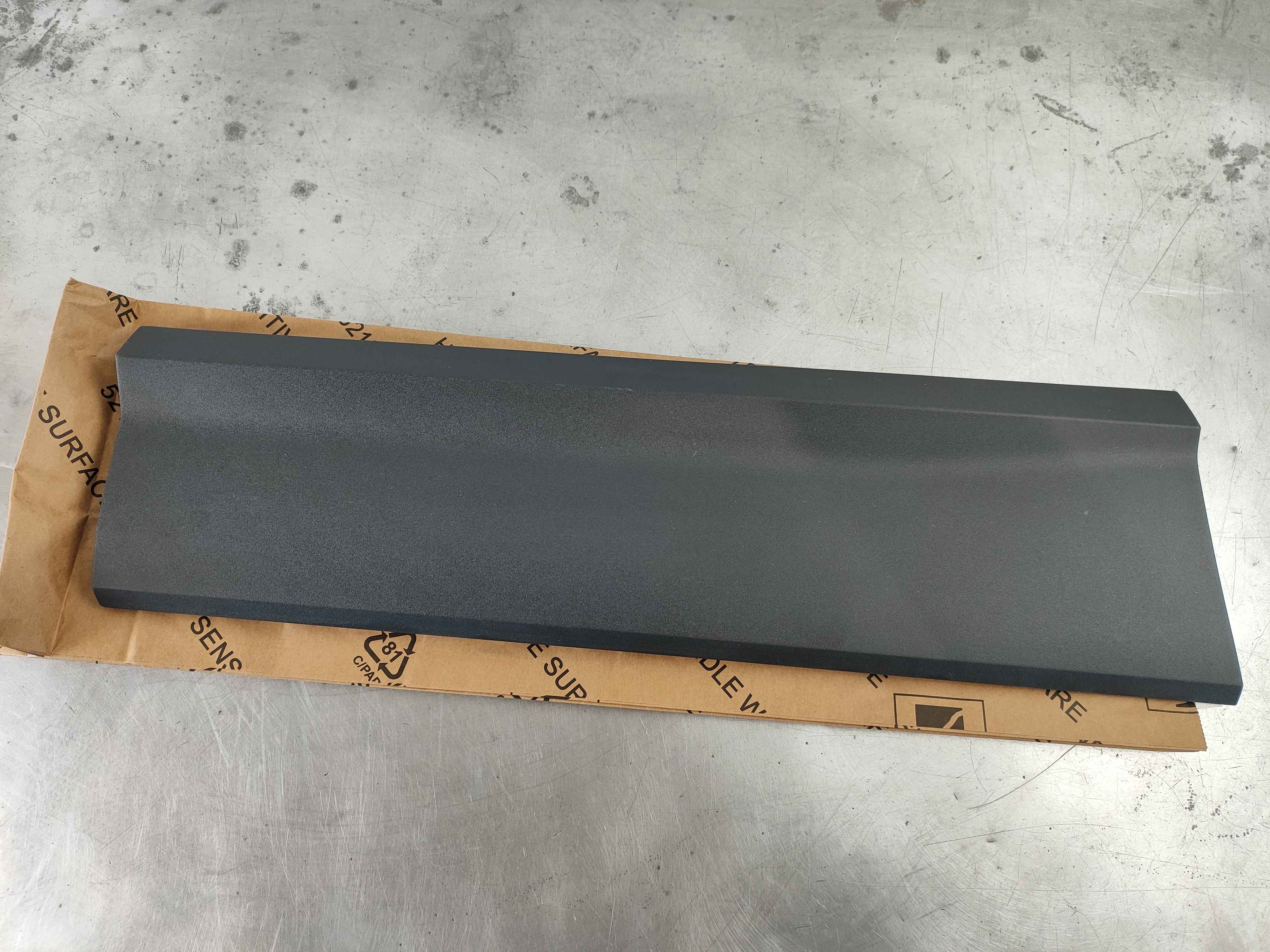 Cover for door anthracite Audi Q2 81