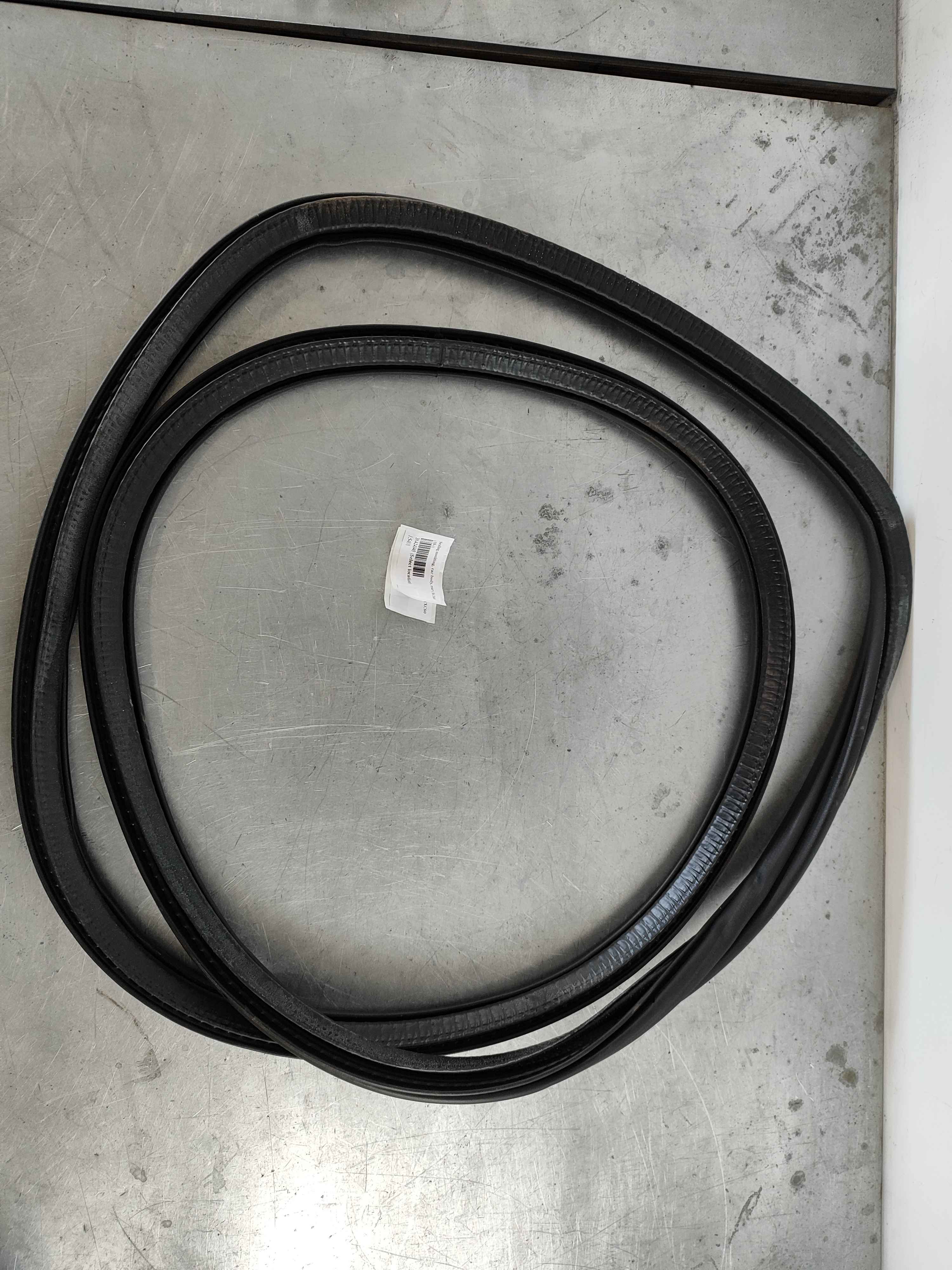 Sealing moulding, car body, rear (XC60 (18-))