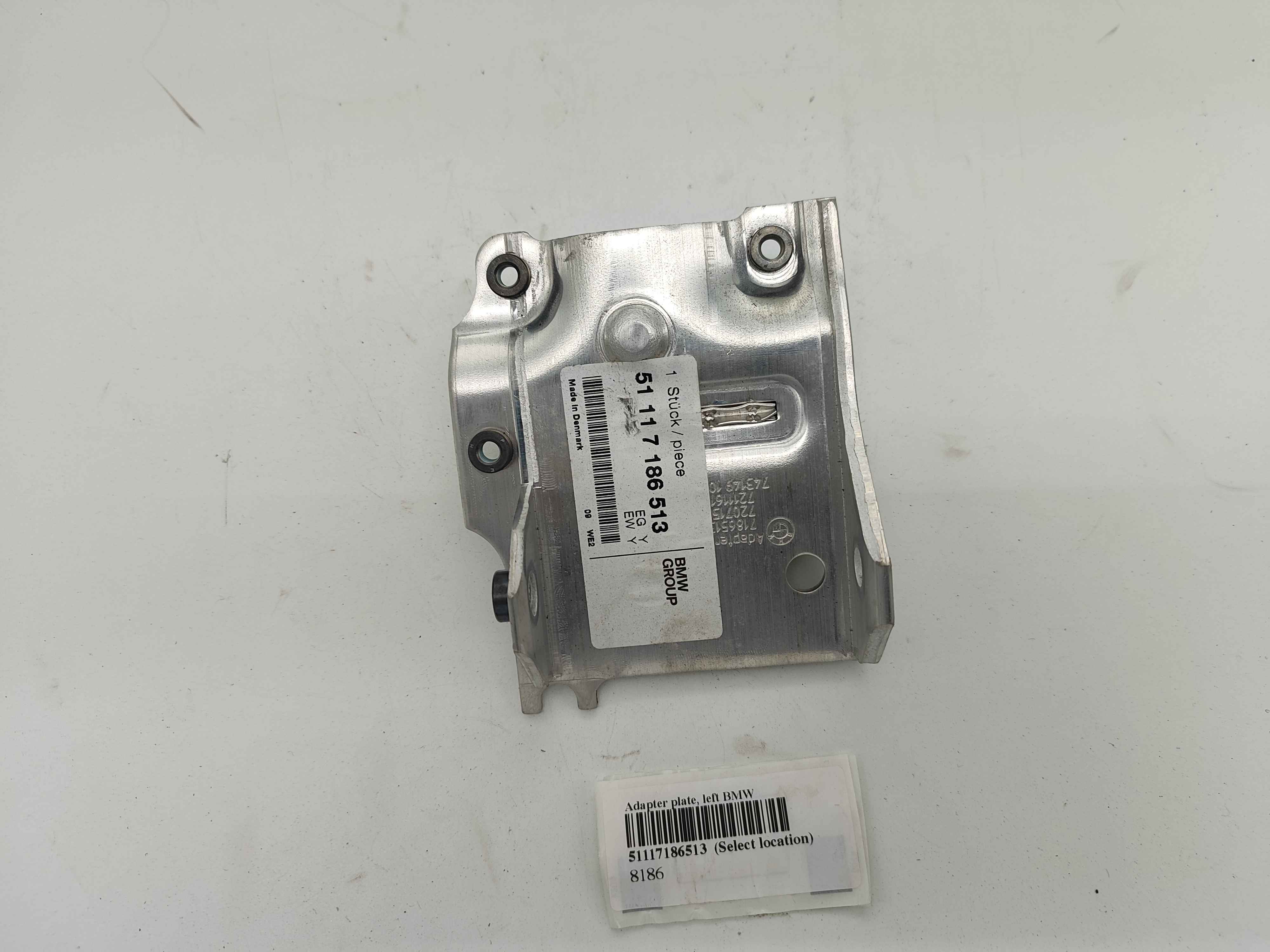 Adapter plate, left BMW