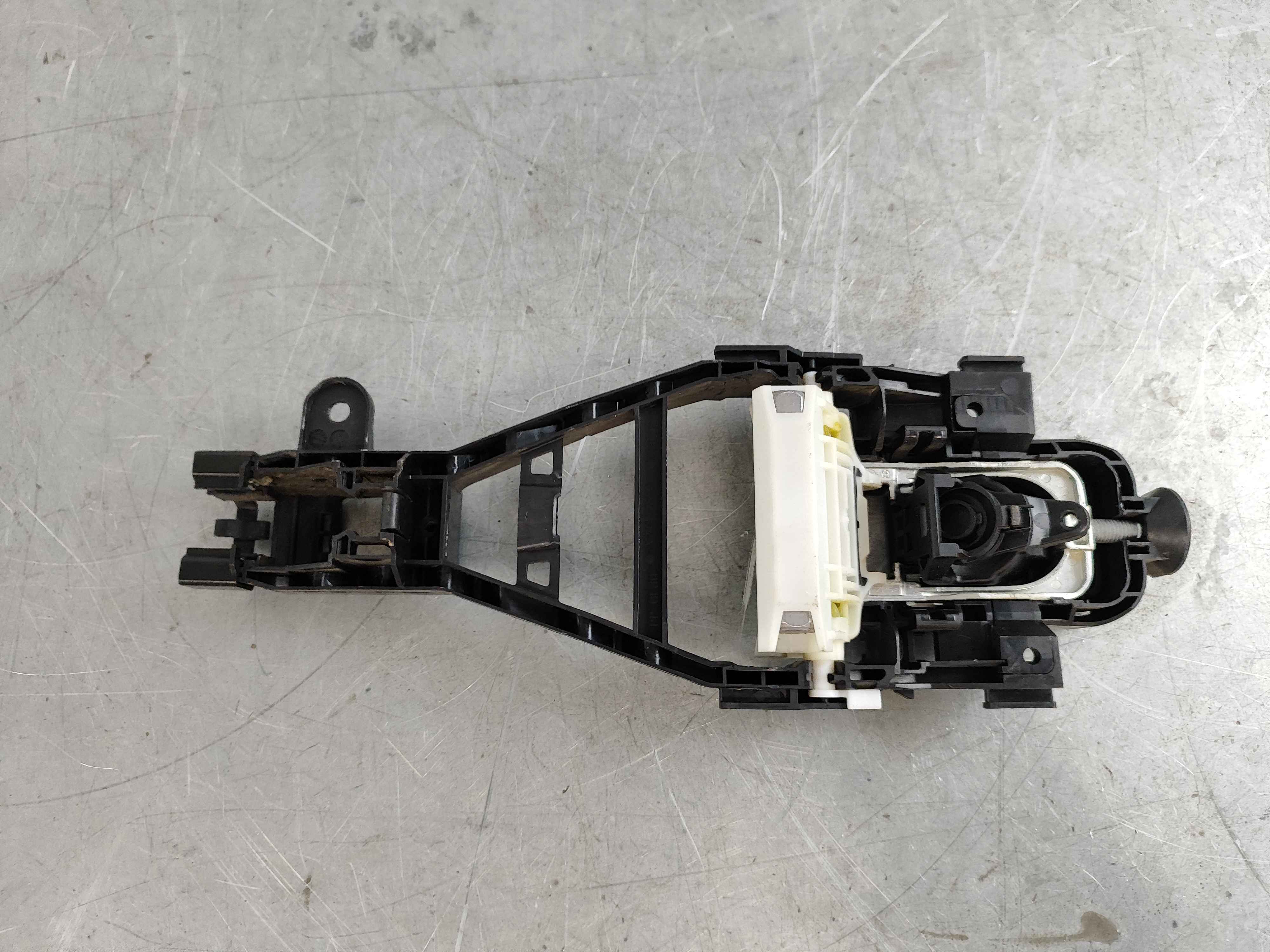 Bracket, left
