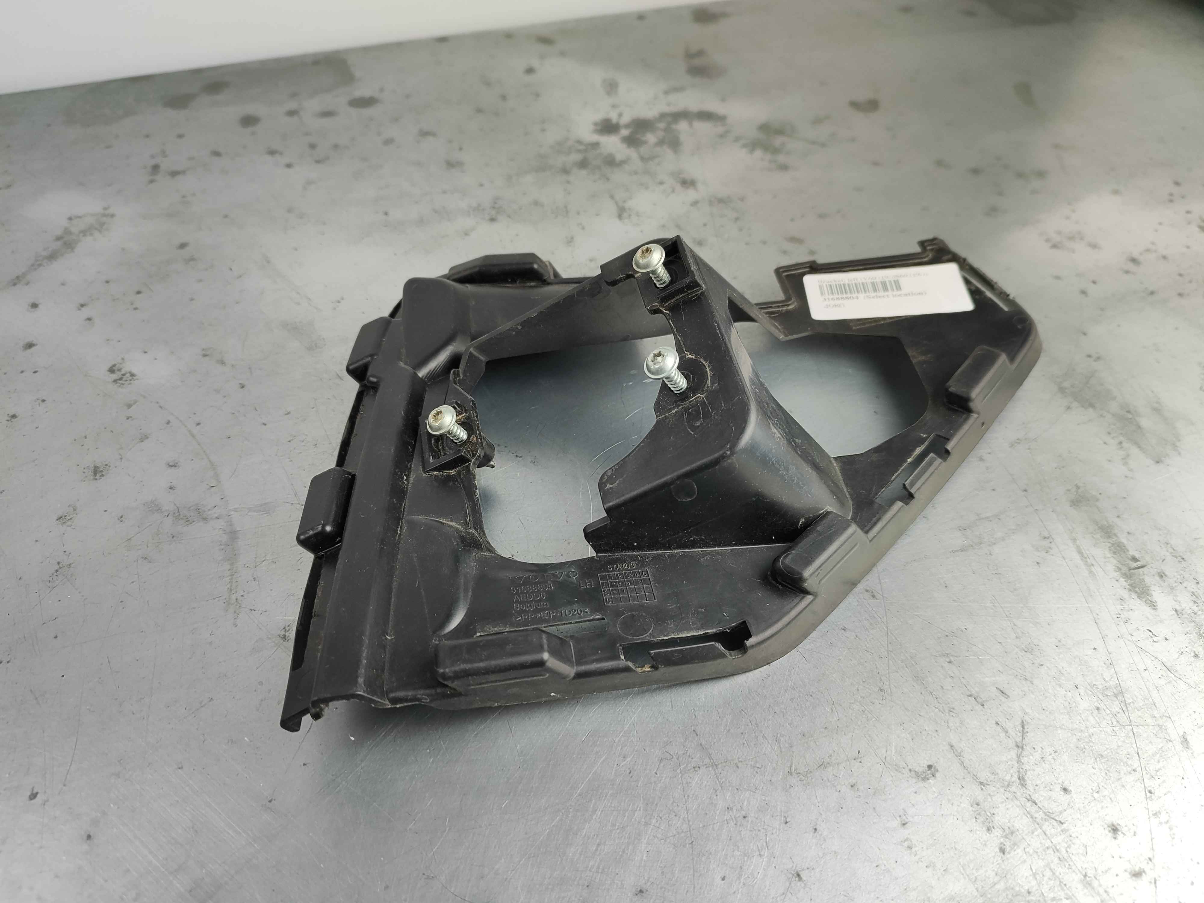 Bracket, left (V60 (19-)|S60 (19-))