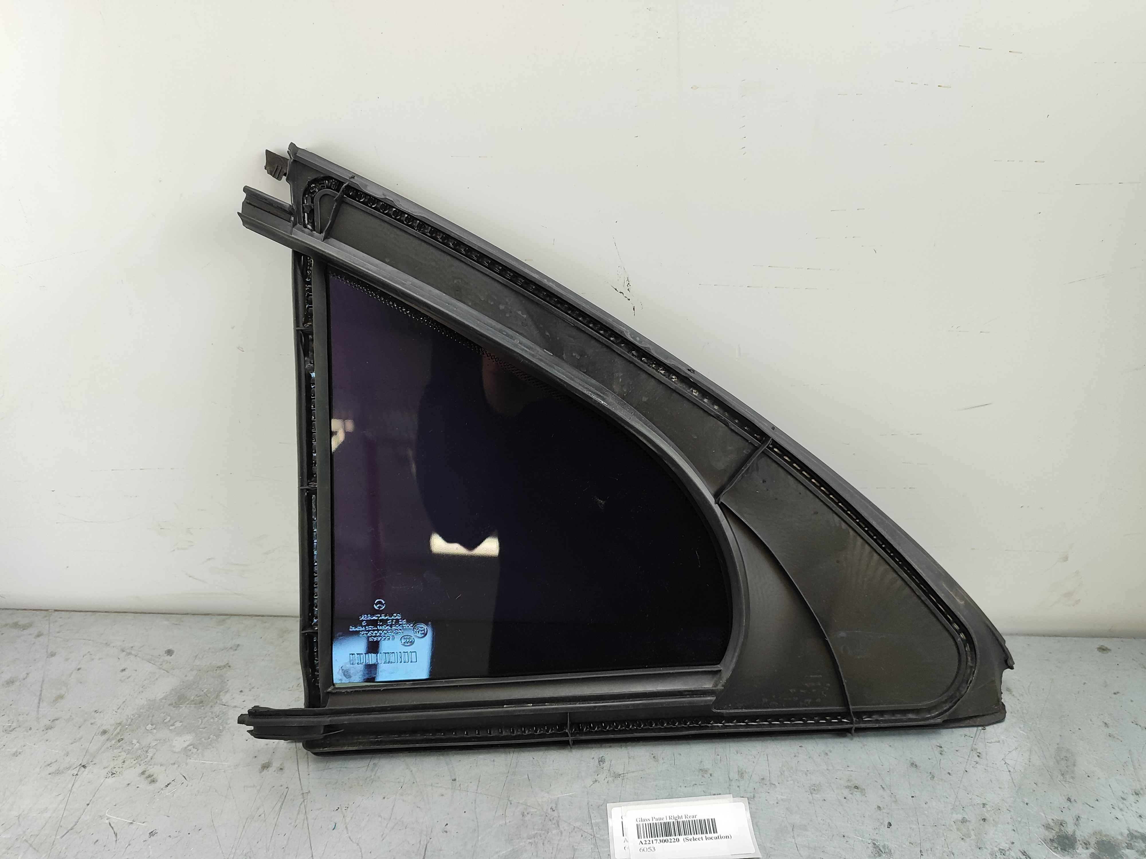 Glass Pane | Right Rear