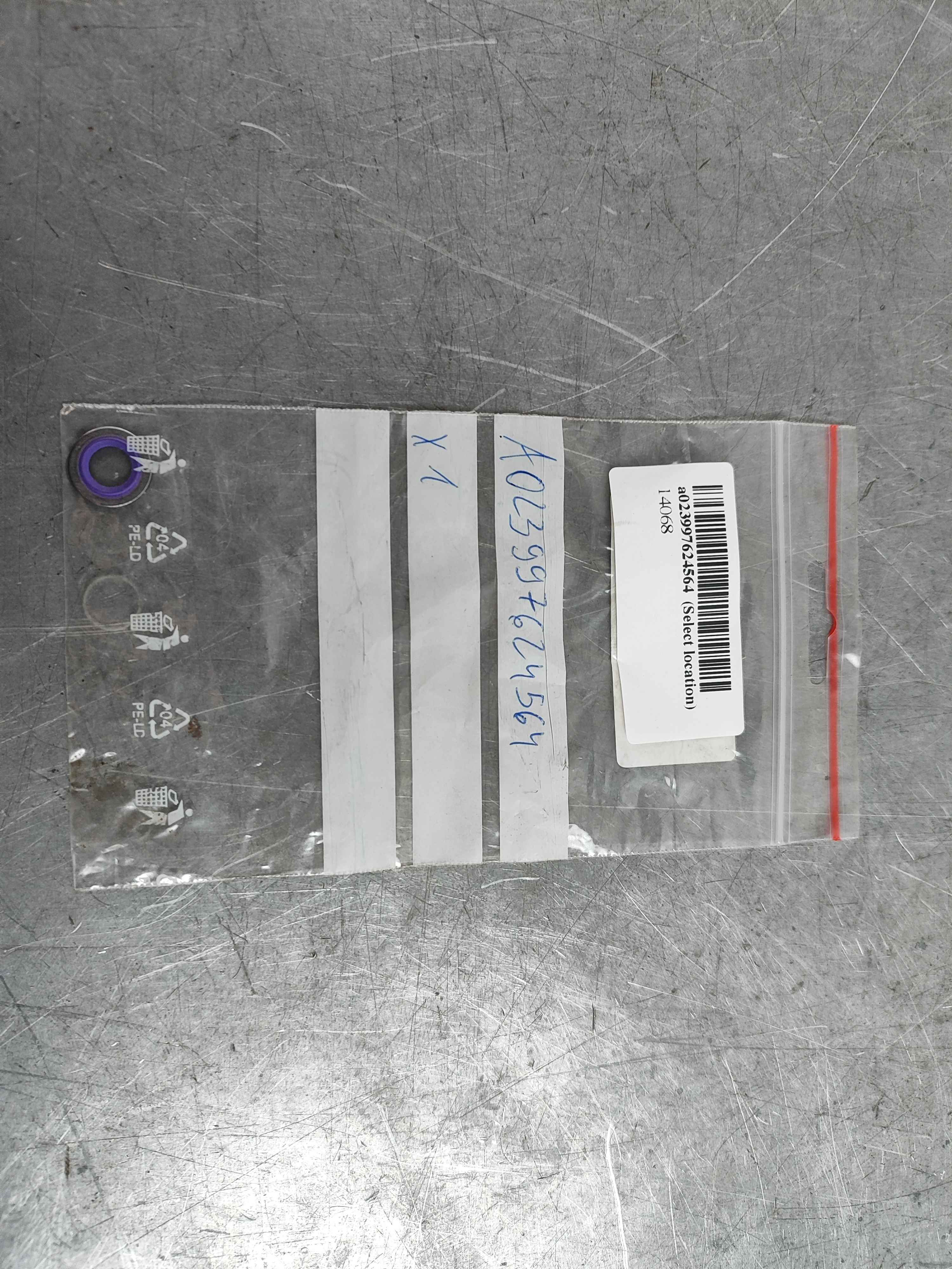 Mercedes-Benz a023997624564