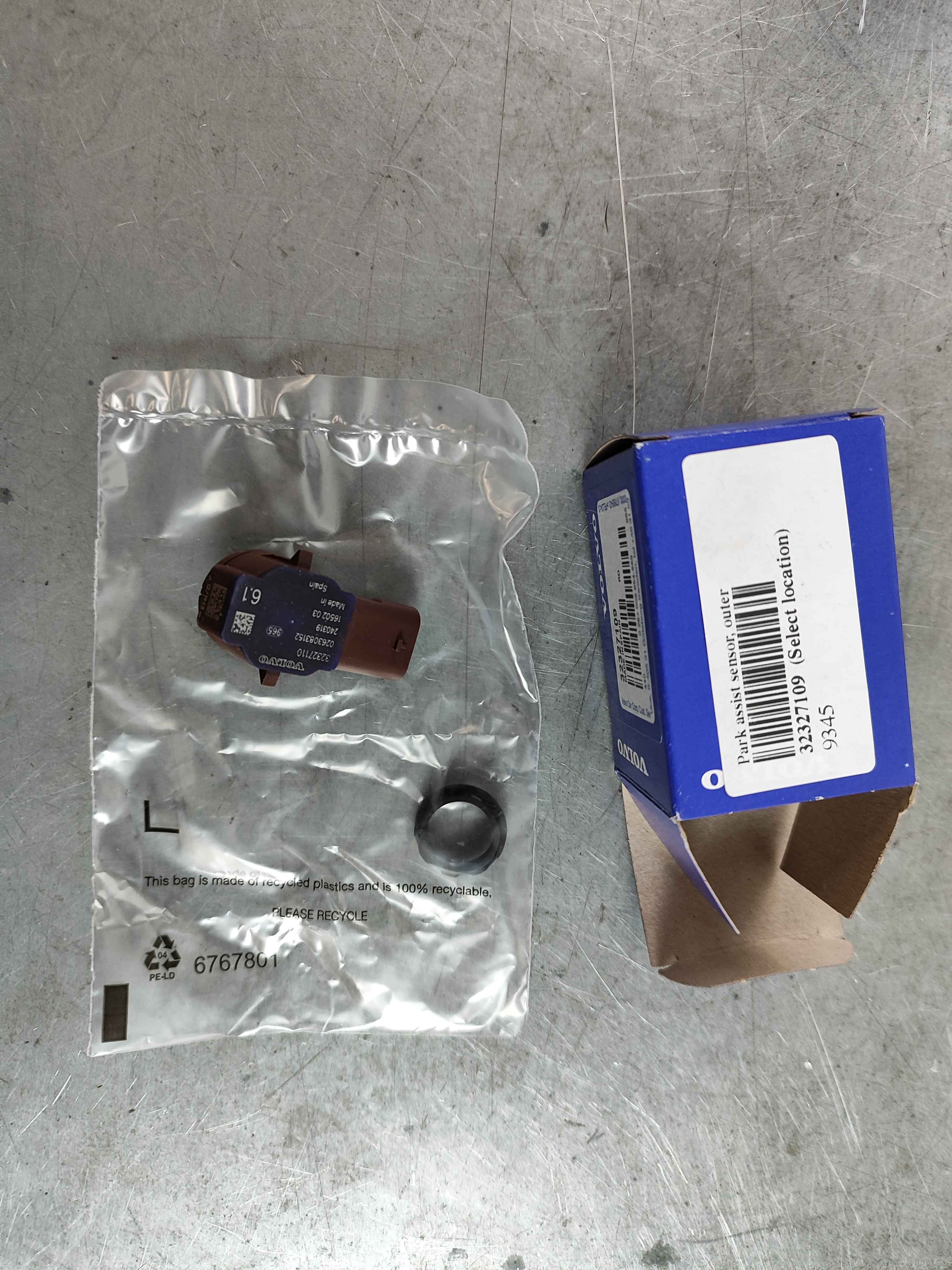 Park assist sensor, outer