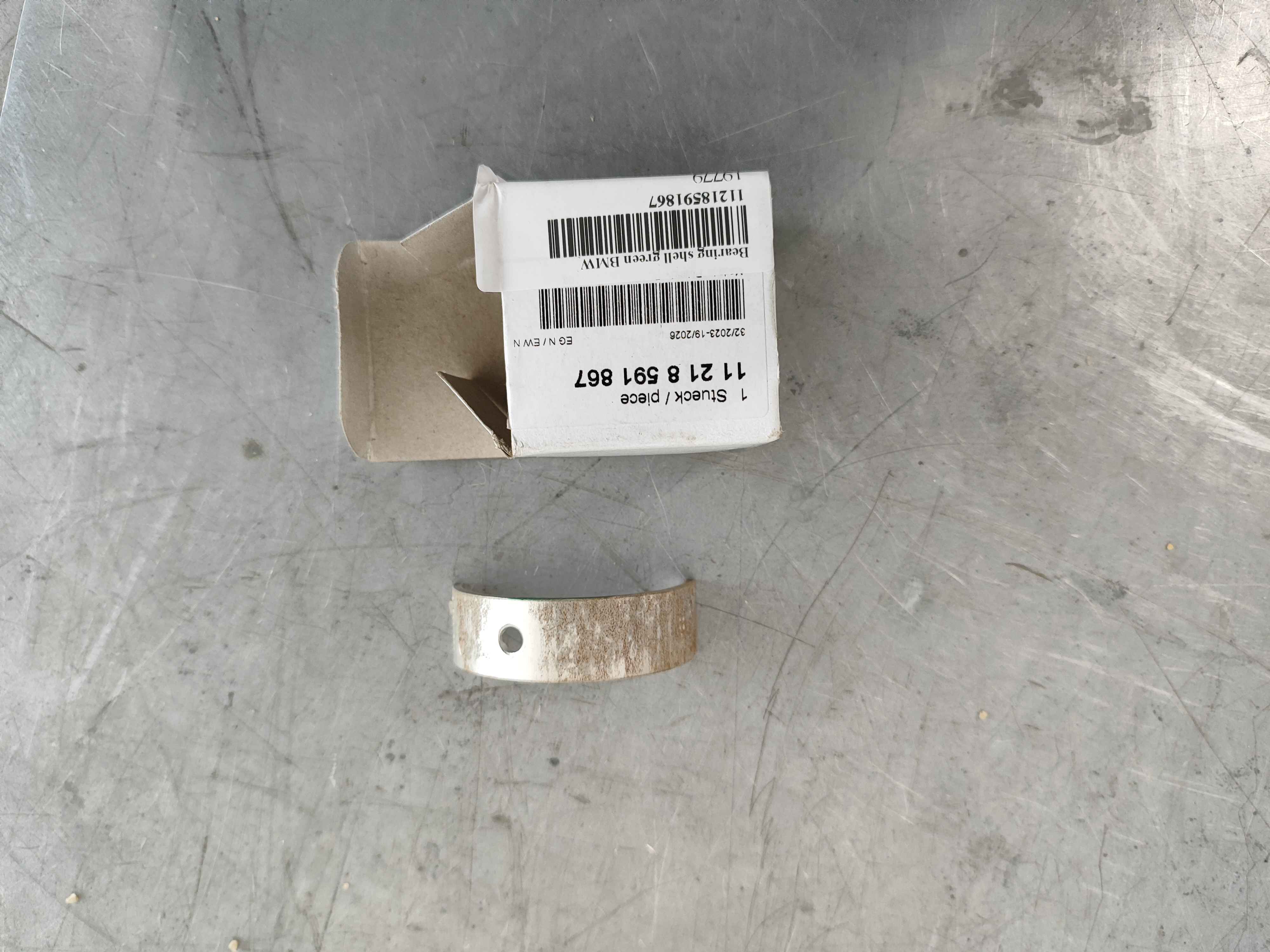 Bearing shell green BMW