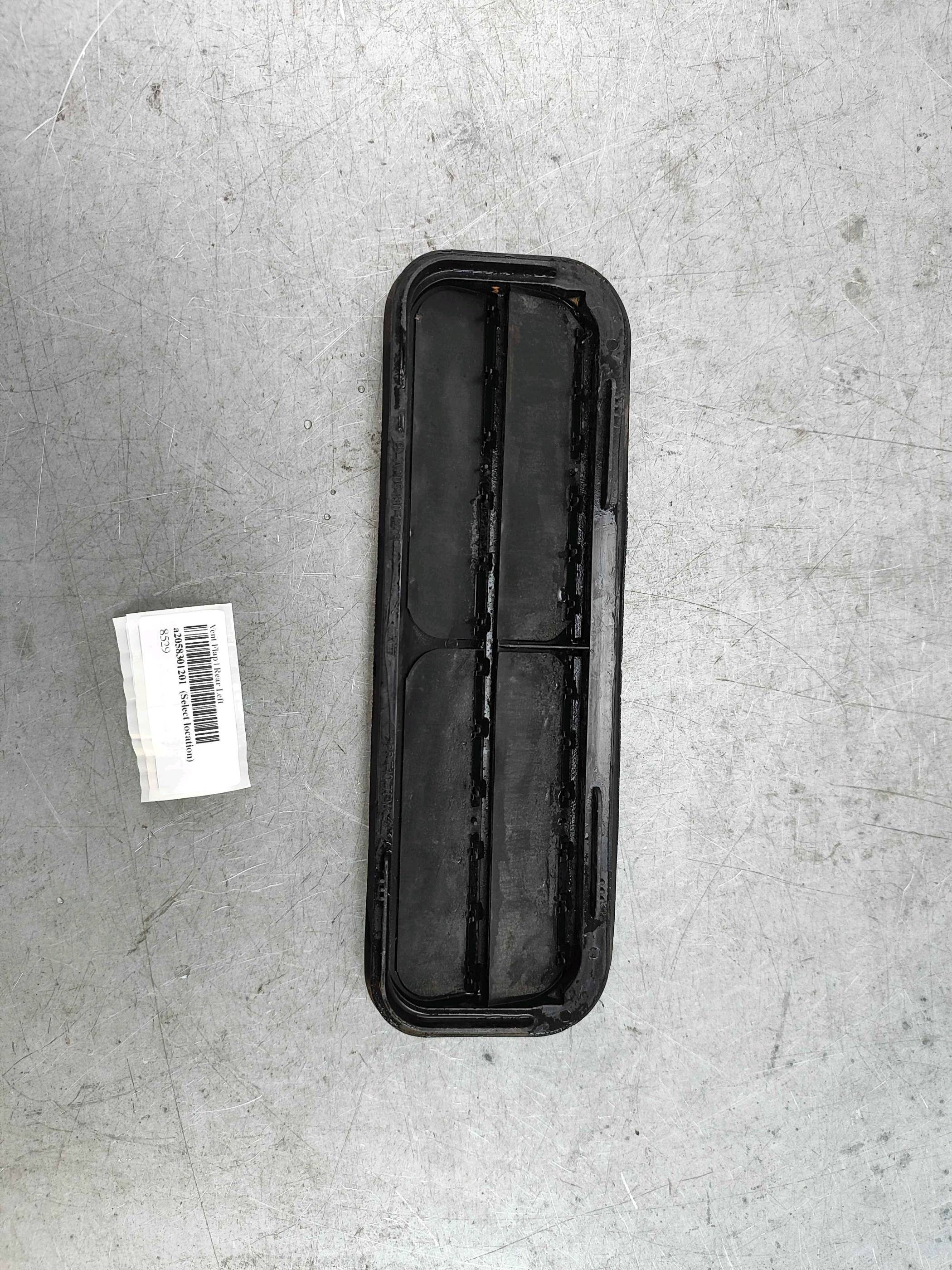 Vent Flap | Rear Left