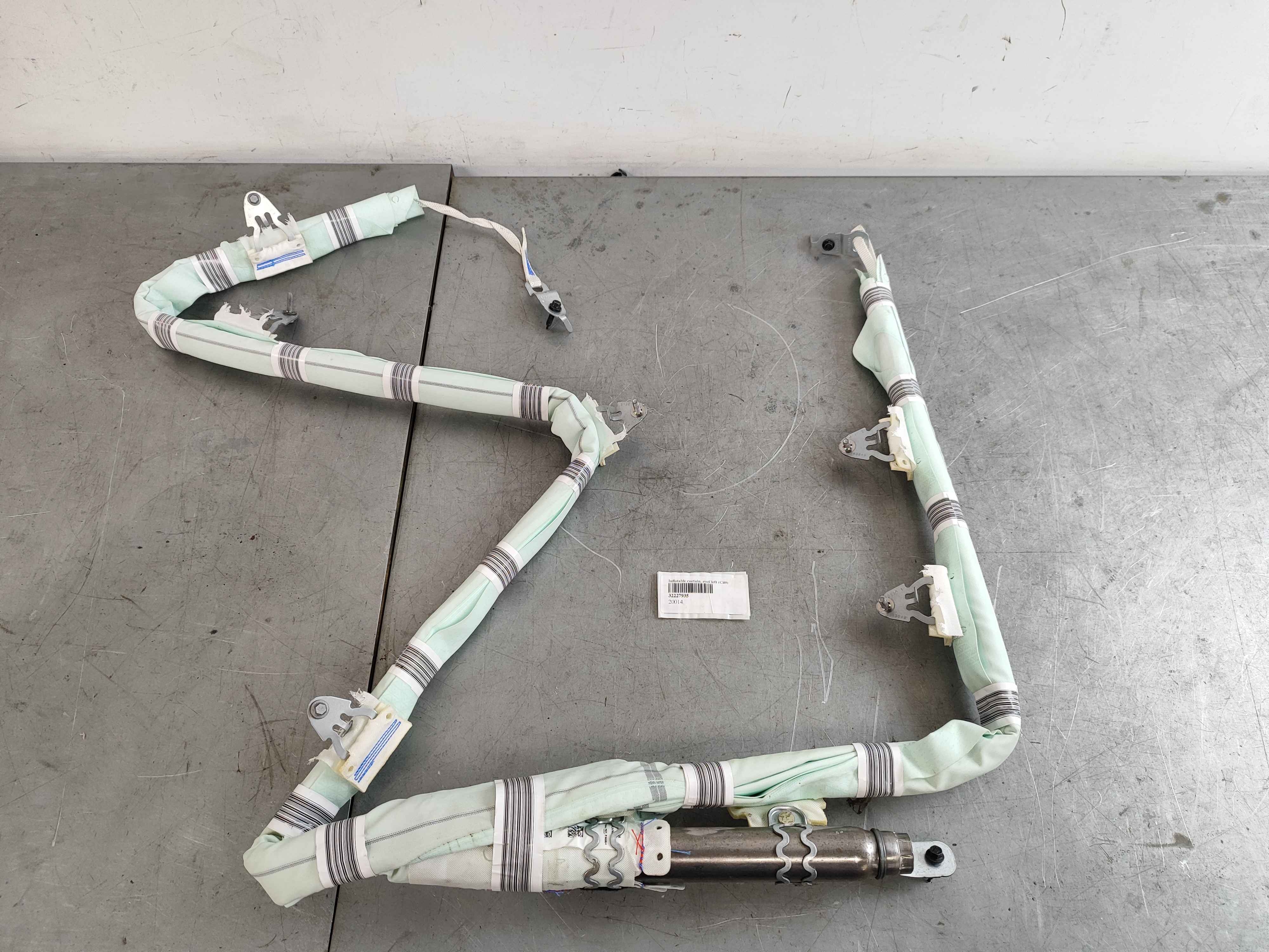 Inflatable curtain, roof left (C40)