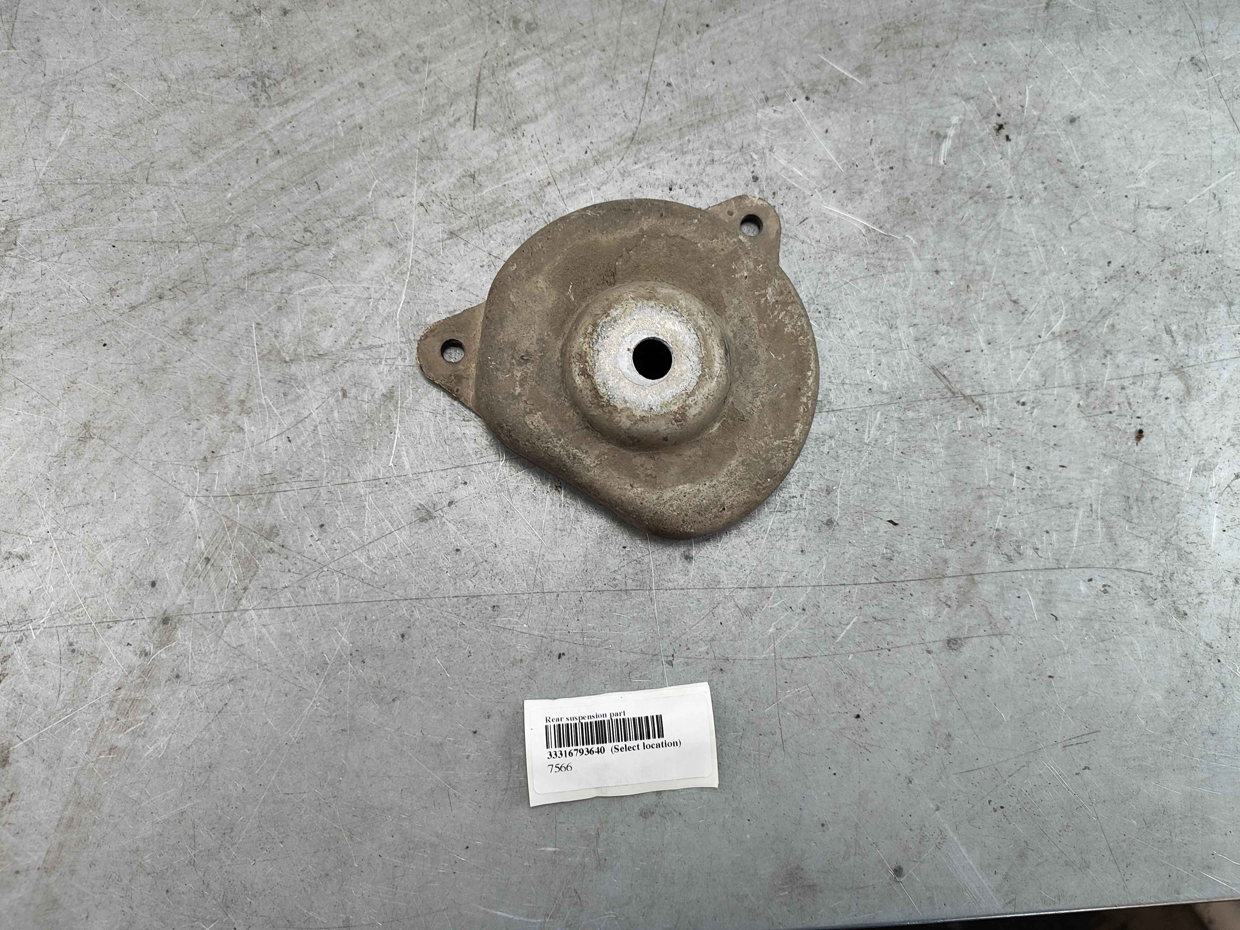 Rear suspension part