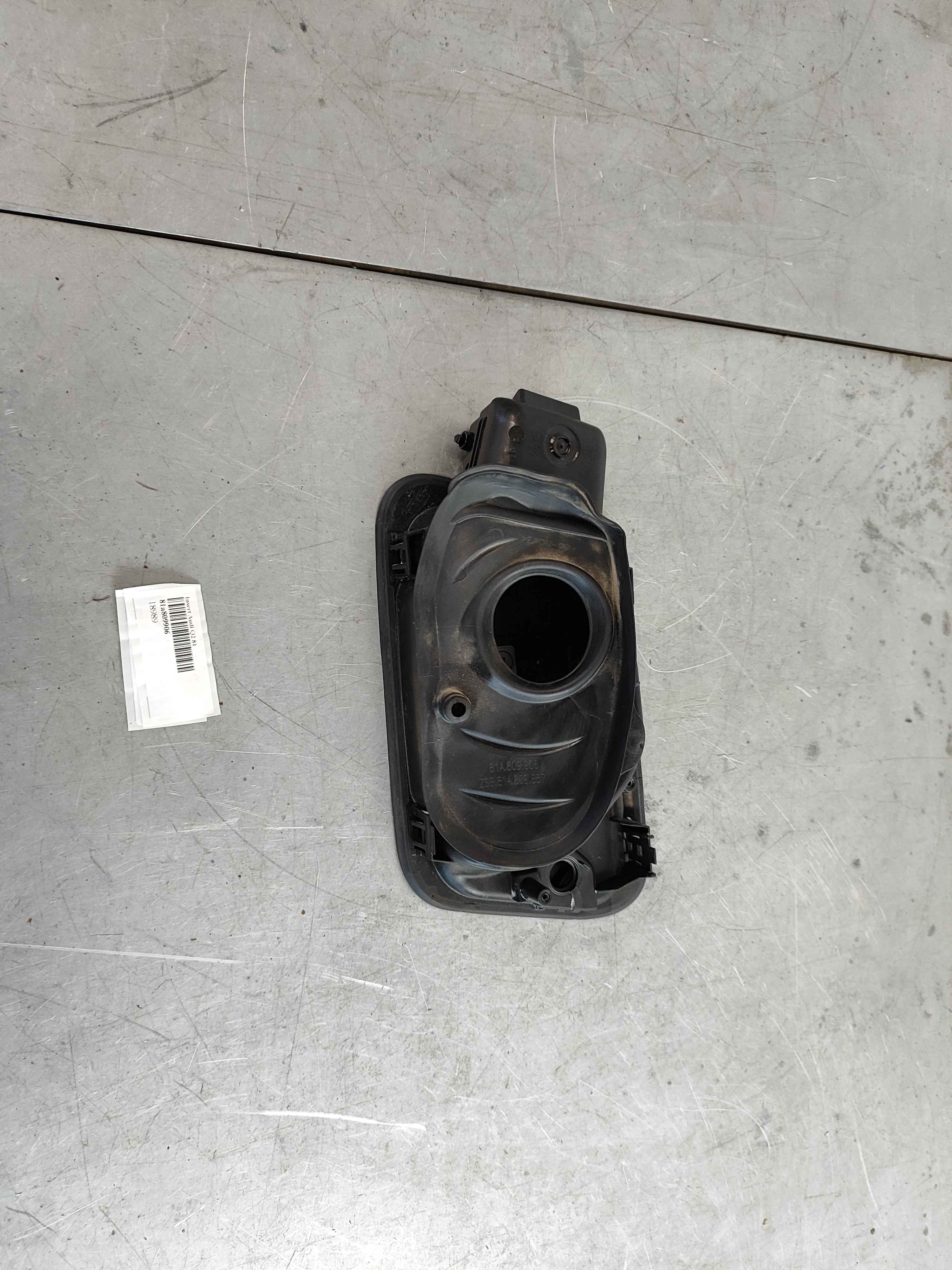 Insert Audi Q2 81