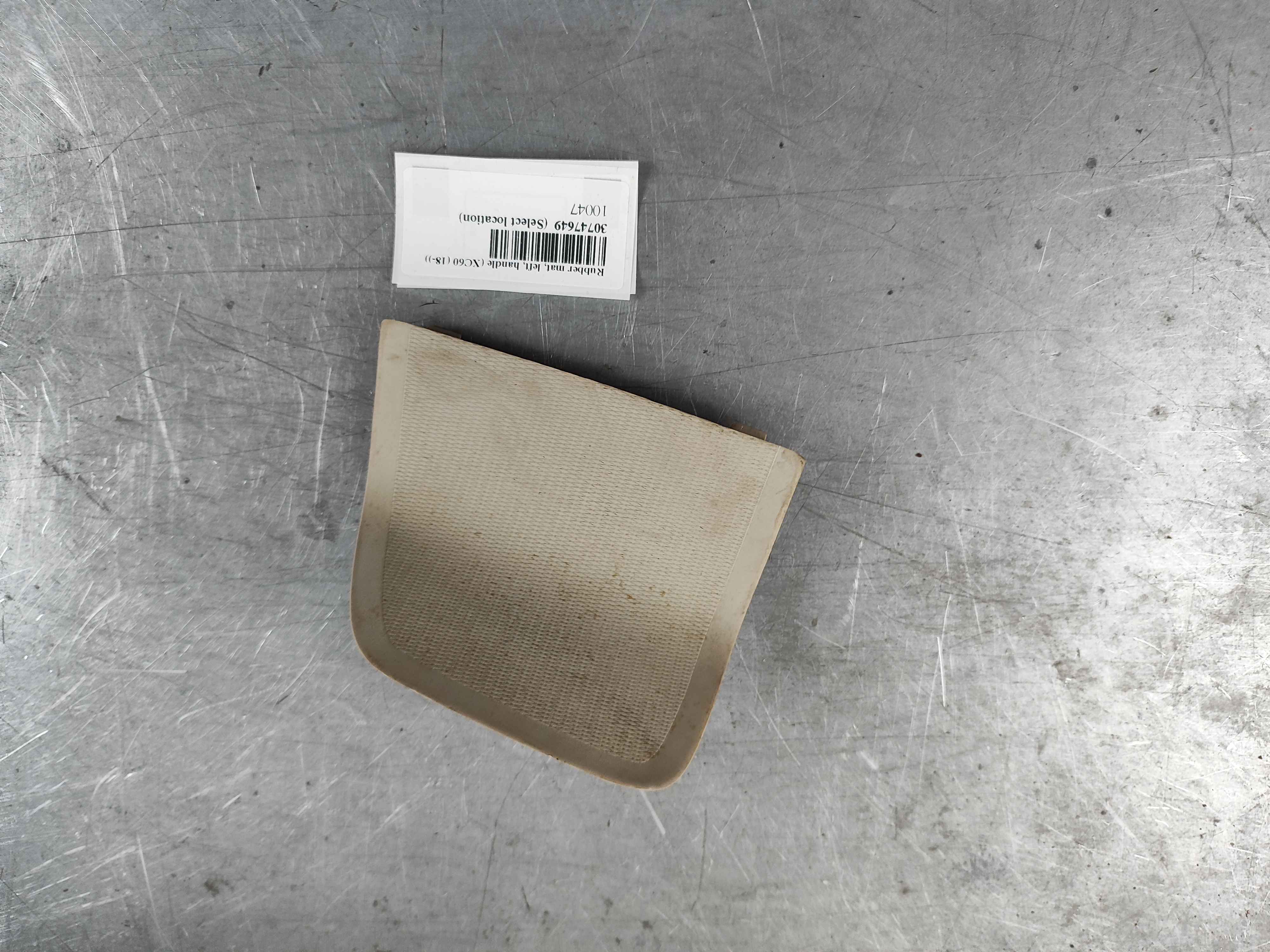 Rubber mat, left, handle (XC60 (18-))