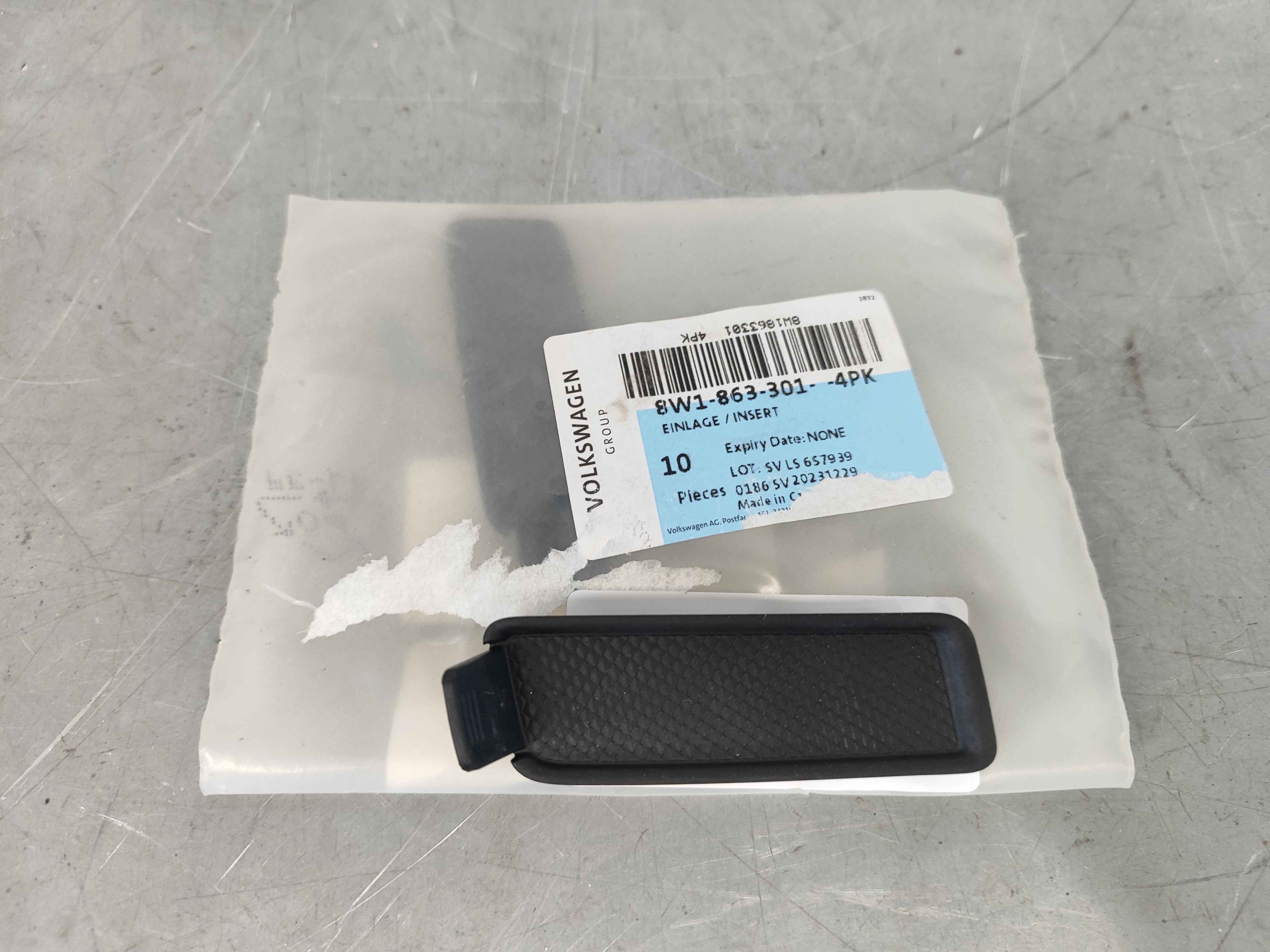Insert for stowage compartment sabre(black)