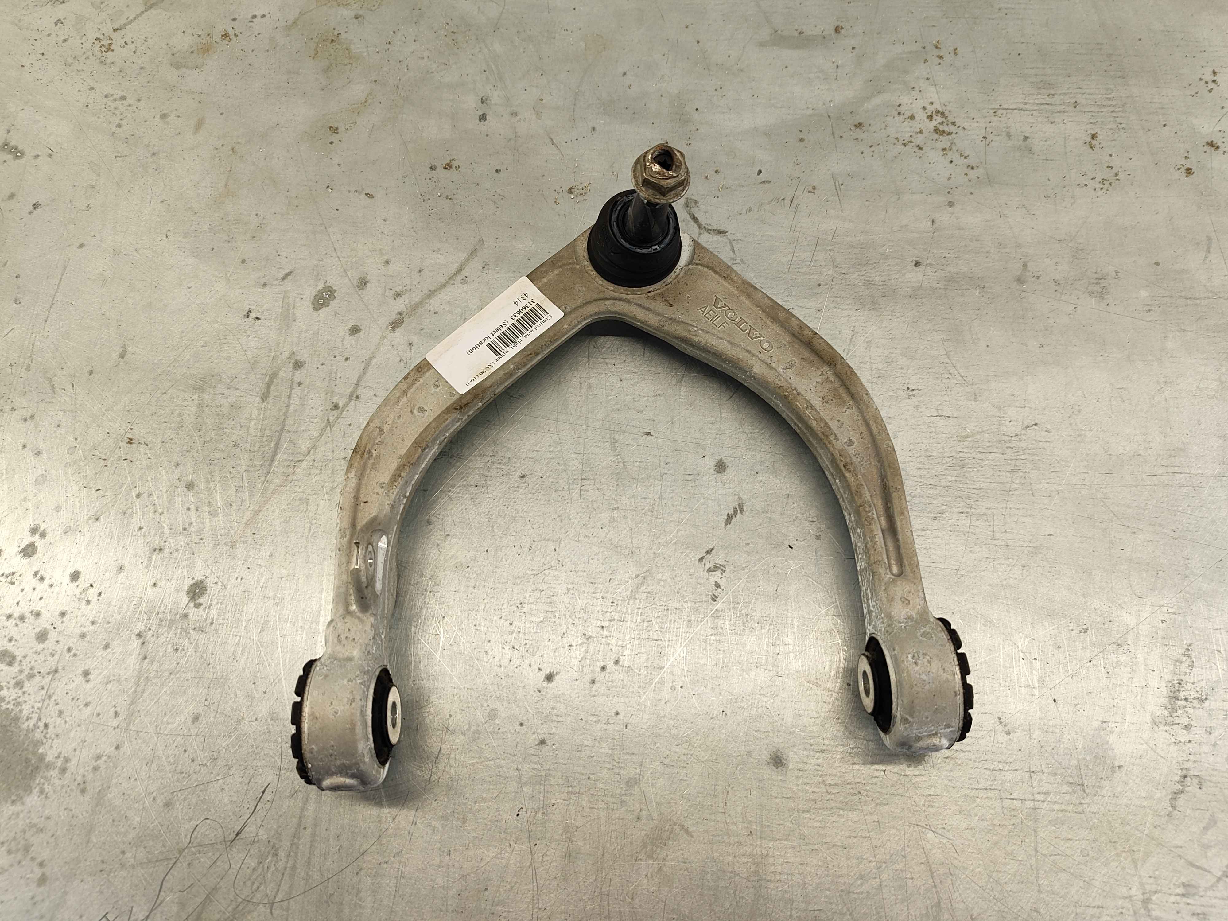 Control arm, right, upper (XC90 (16-))