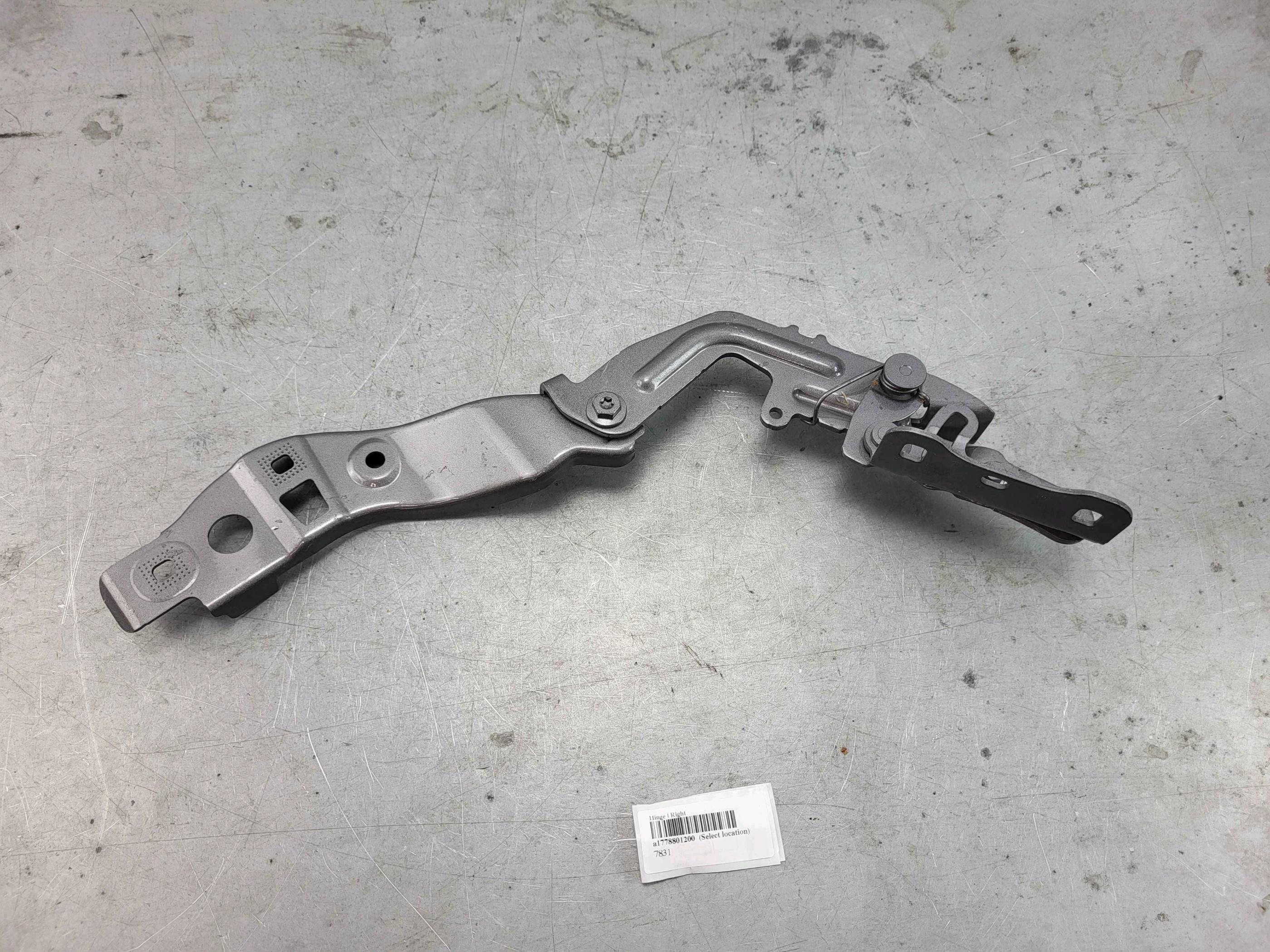 Hinge | Right