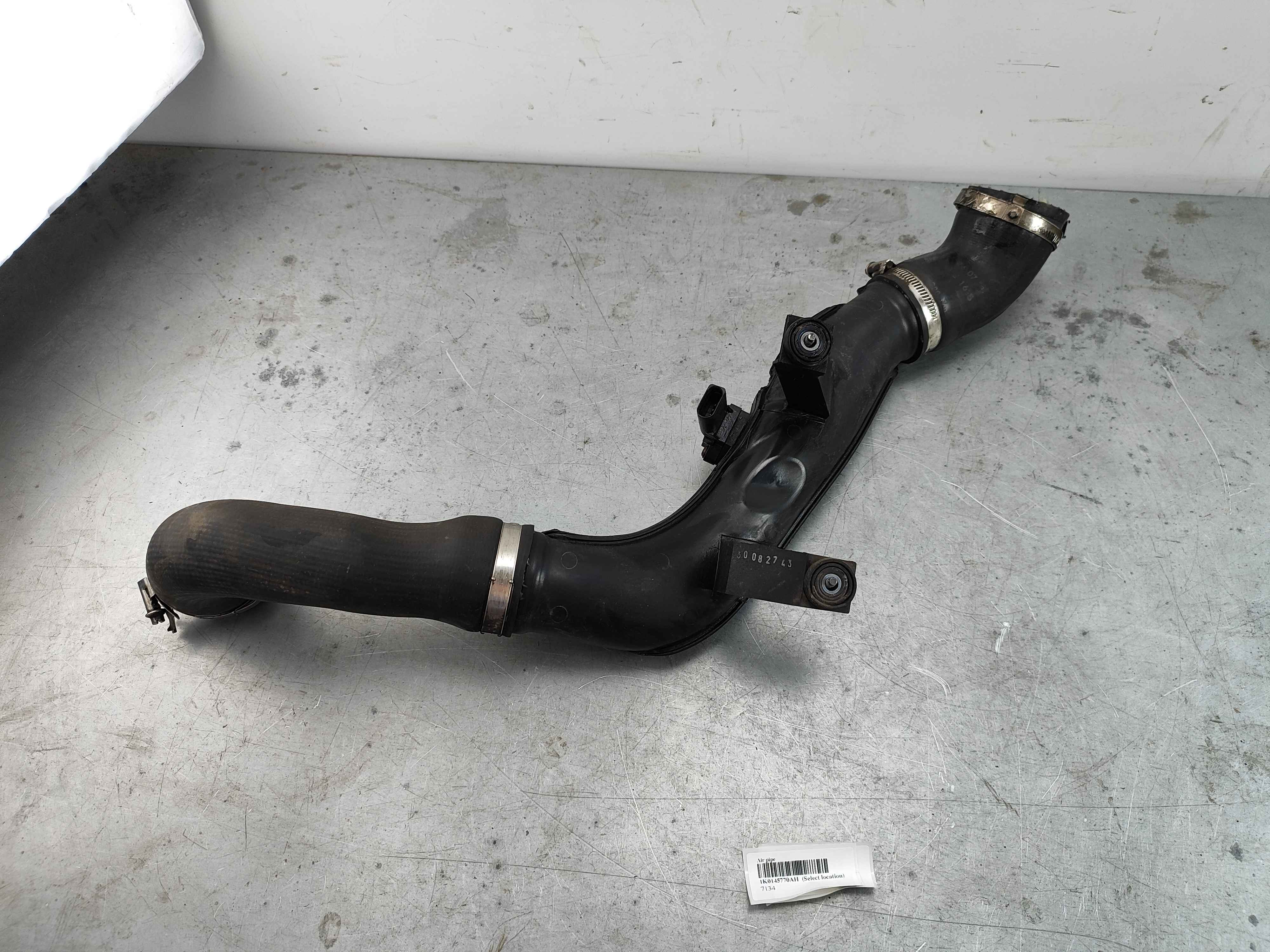 Air pipe