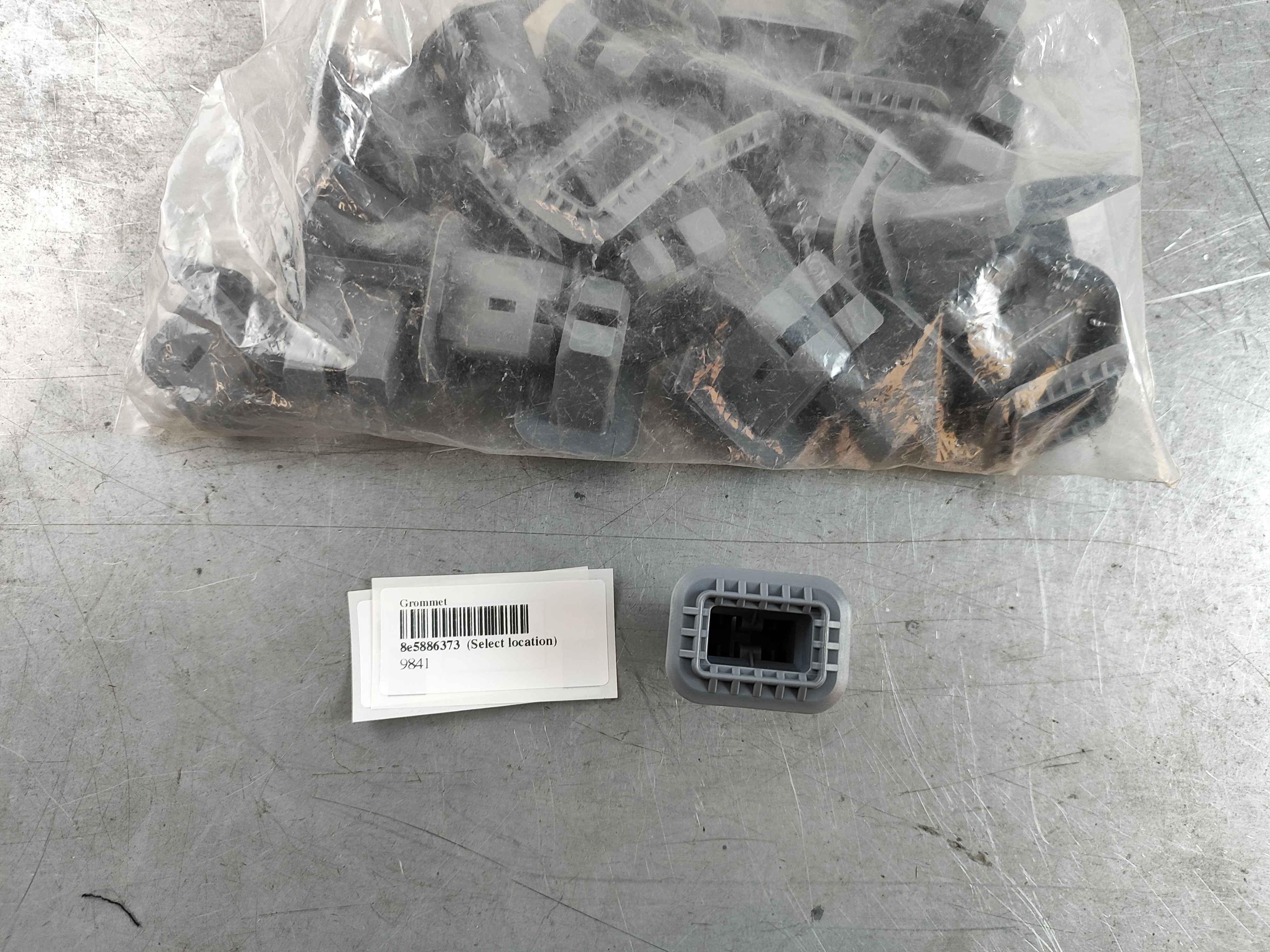 Grommet