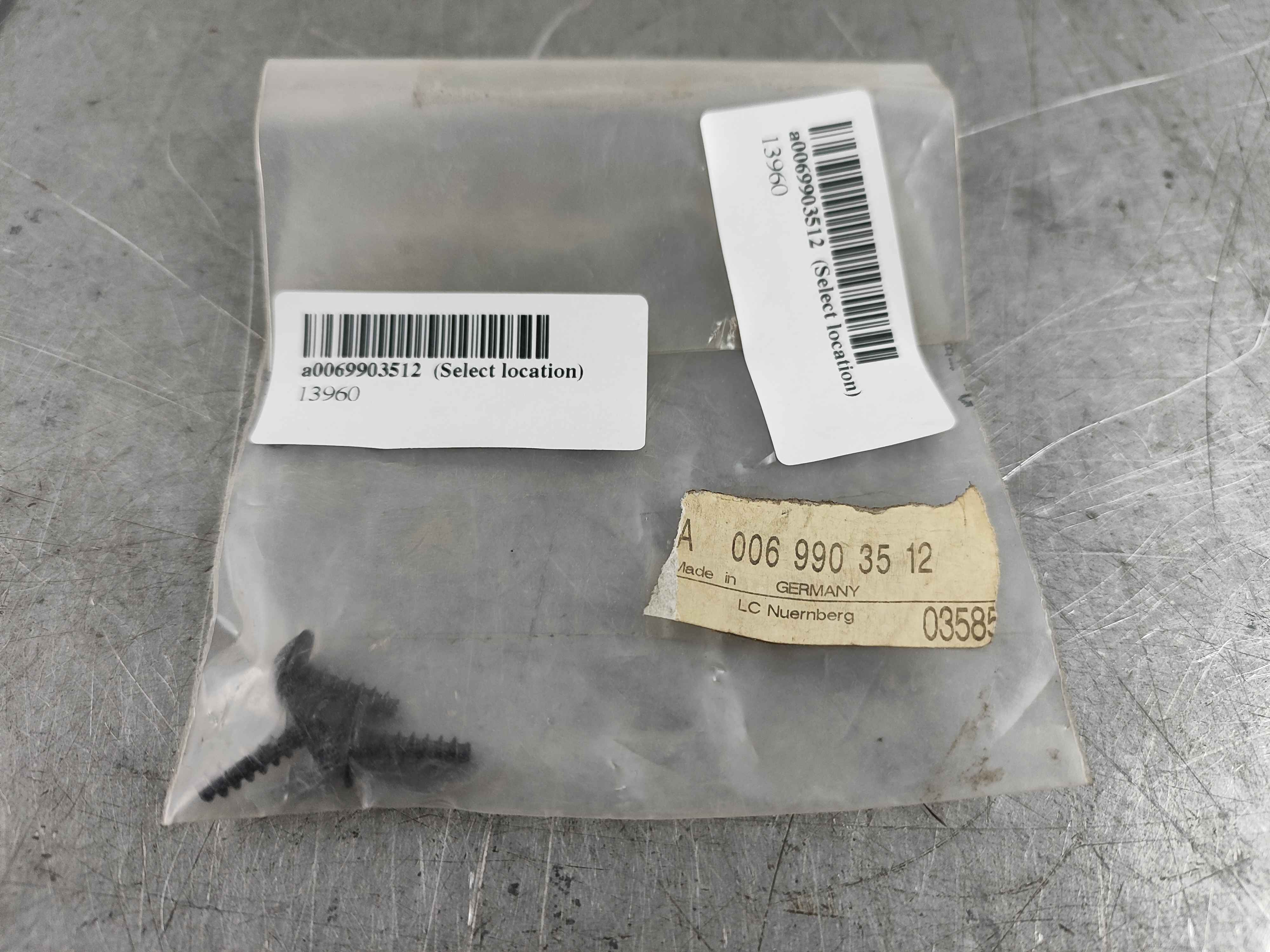 Mercedes-Benz a0069903512