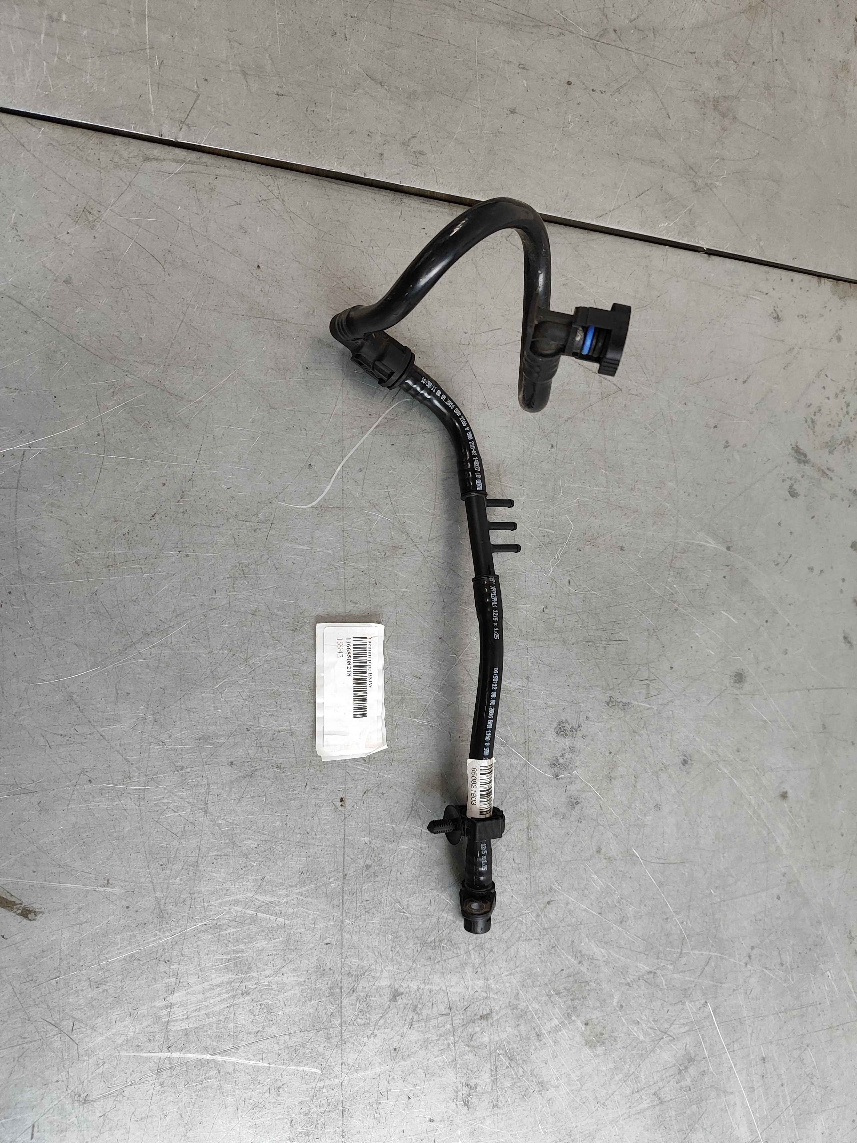 Vacuum pipe BMW