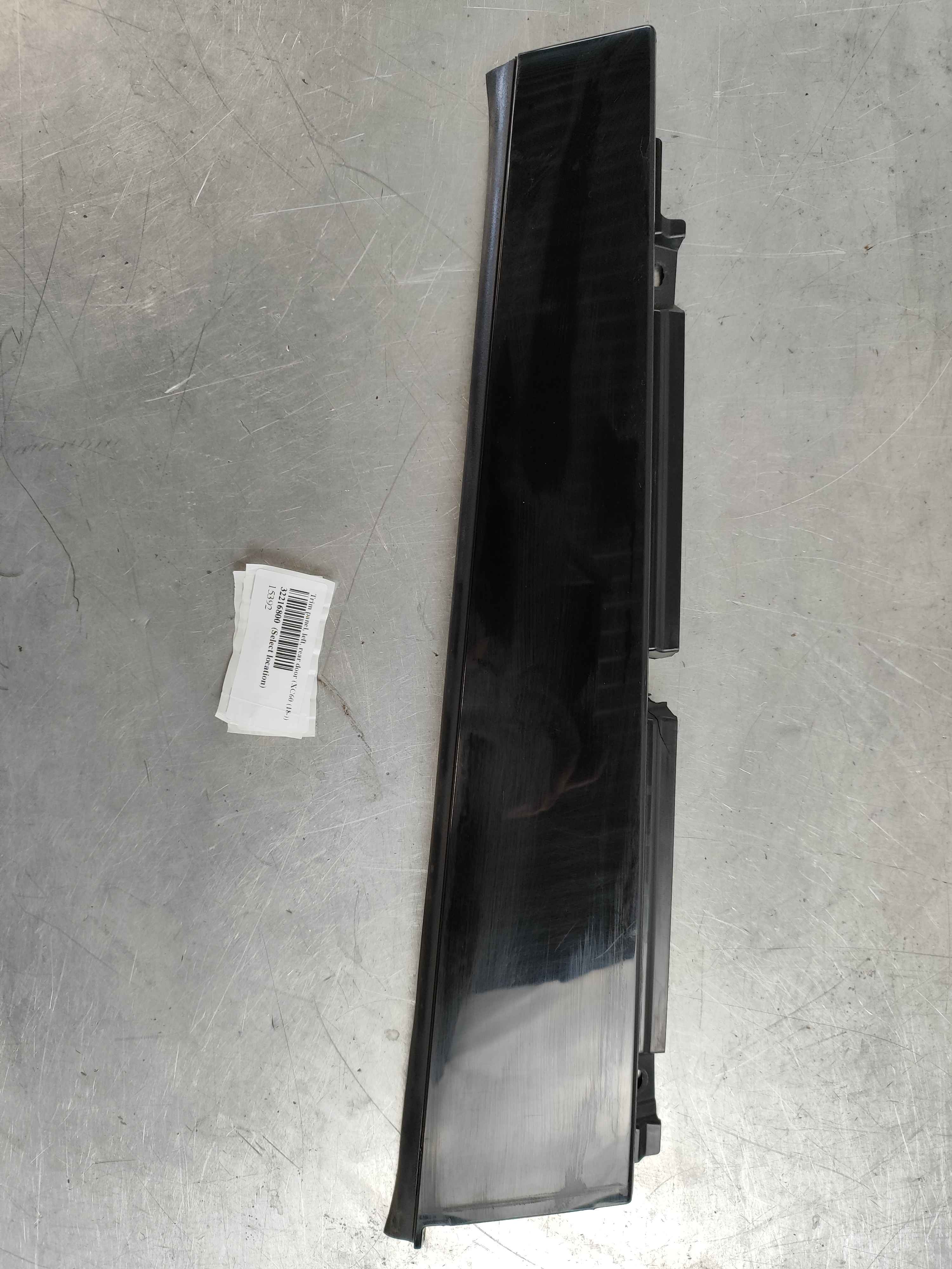 Trim panel, left, rear door (XC60 (18-))