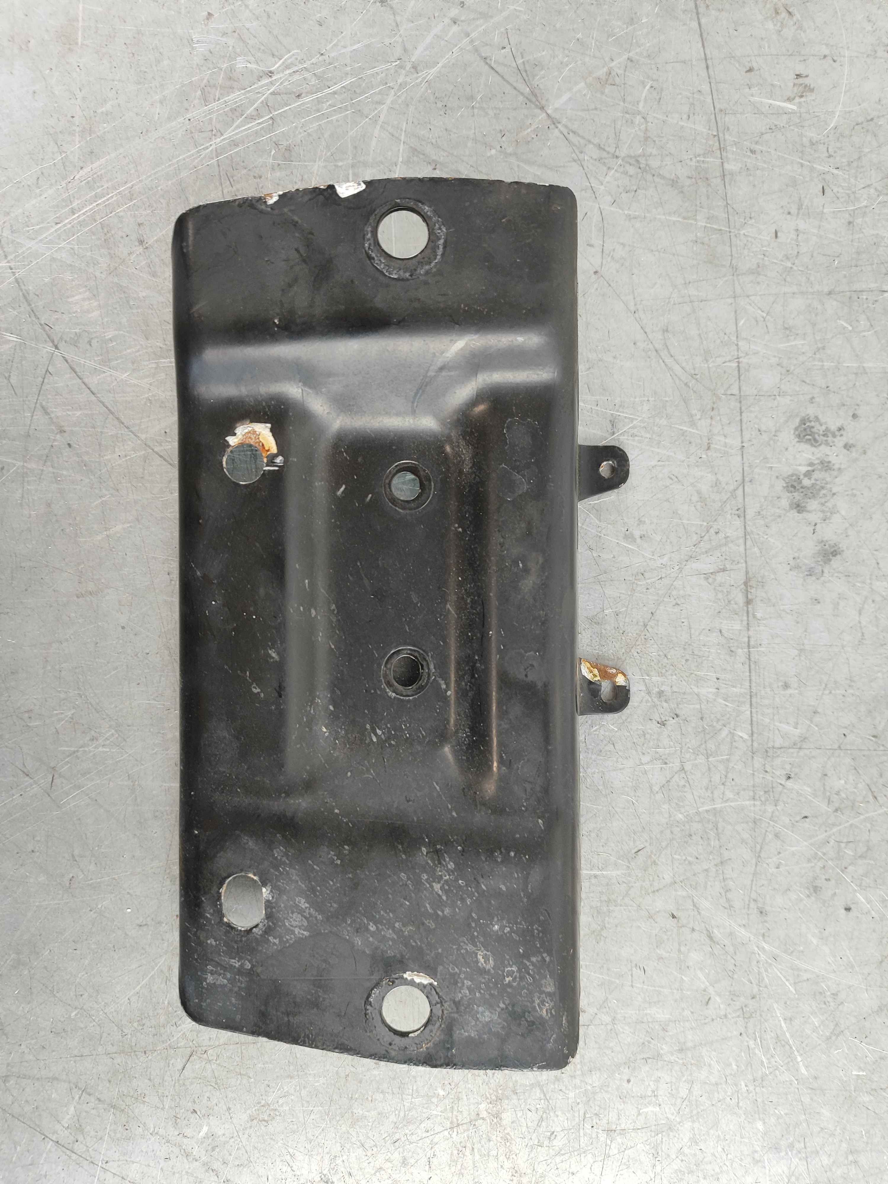 Cross member, front