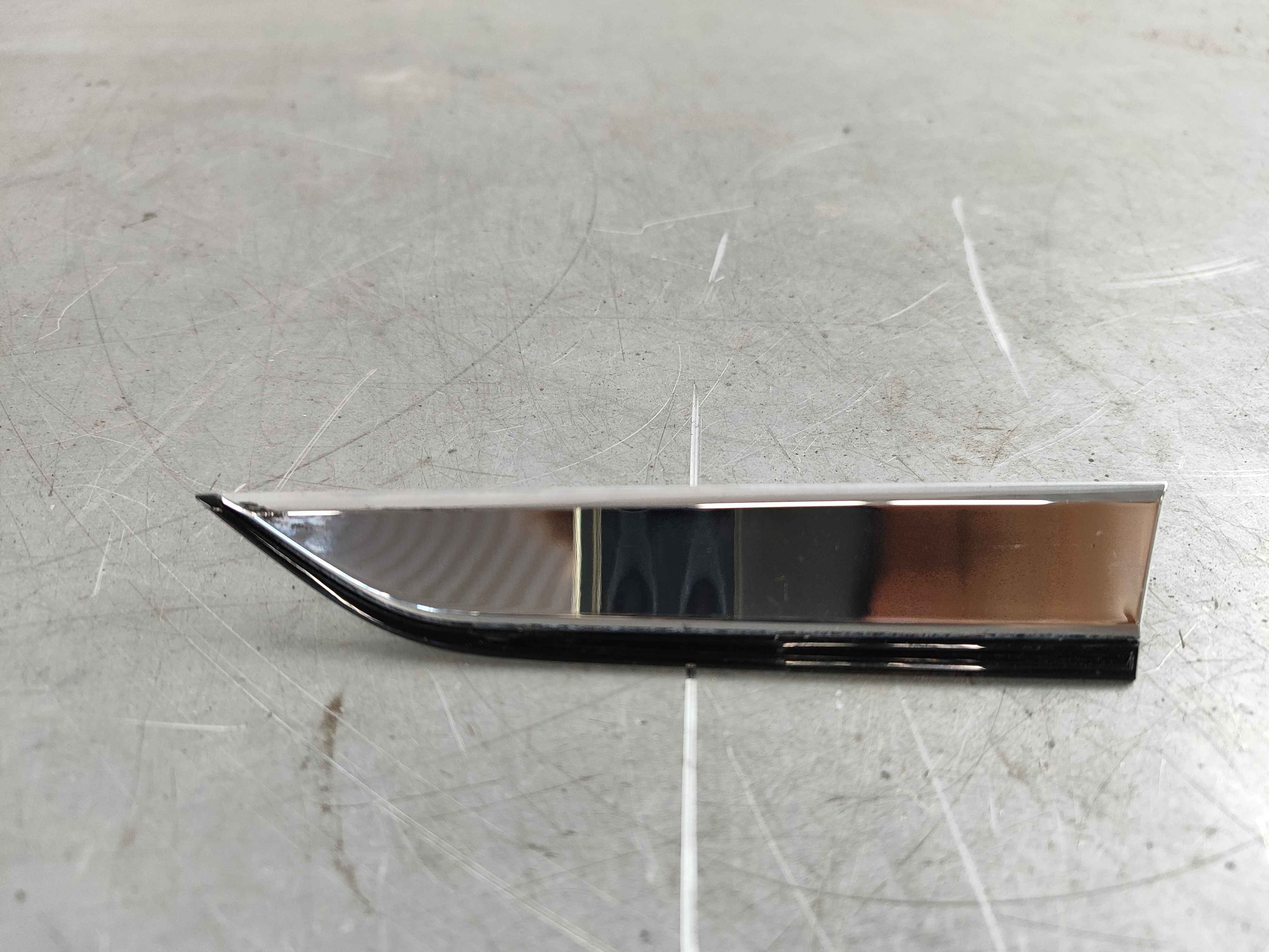 Trim chrome|polished black