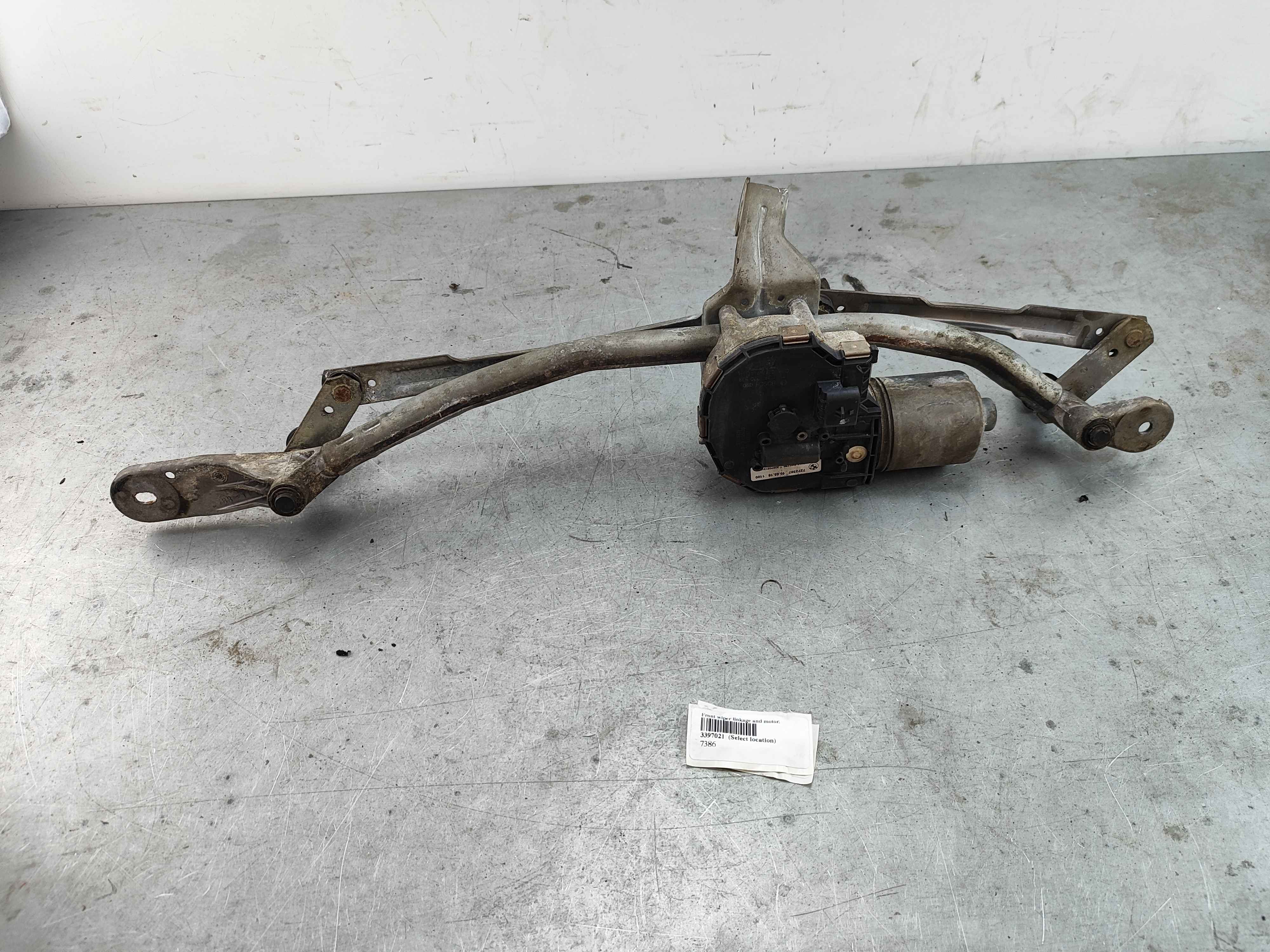 Front wiper linkage and motor.