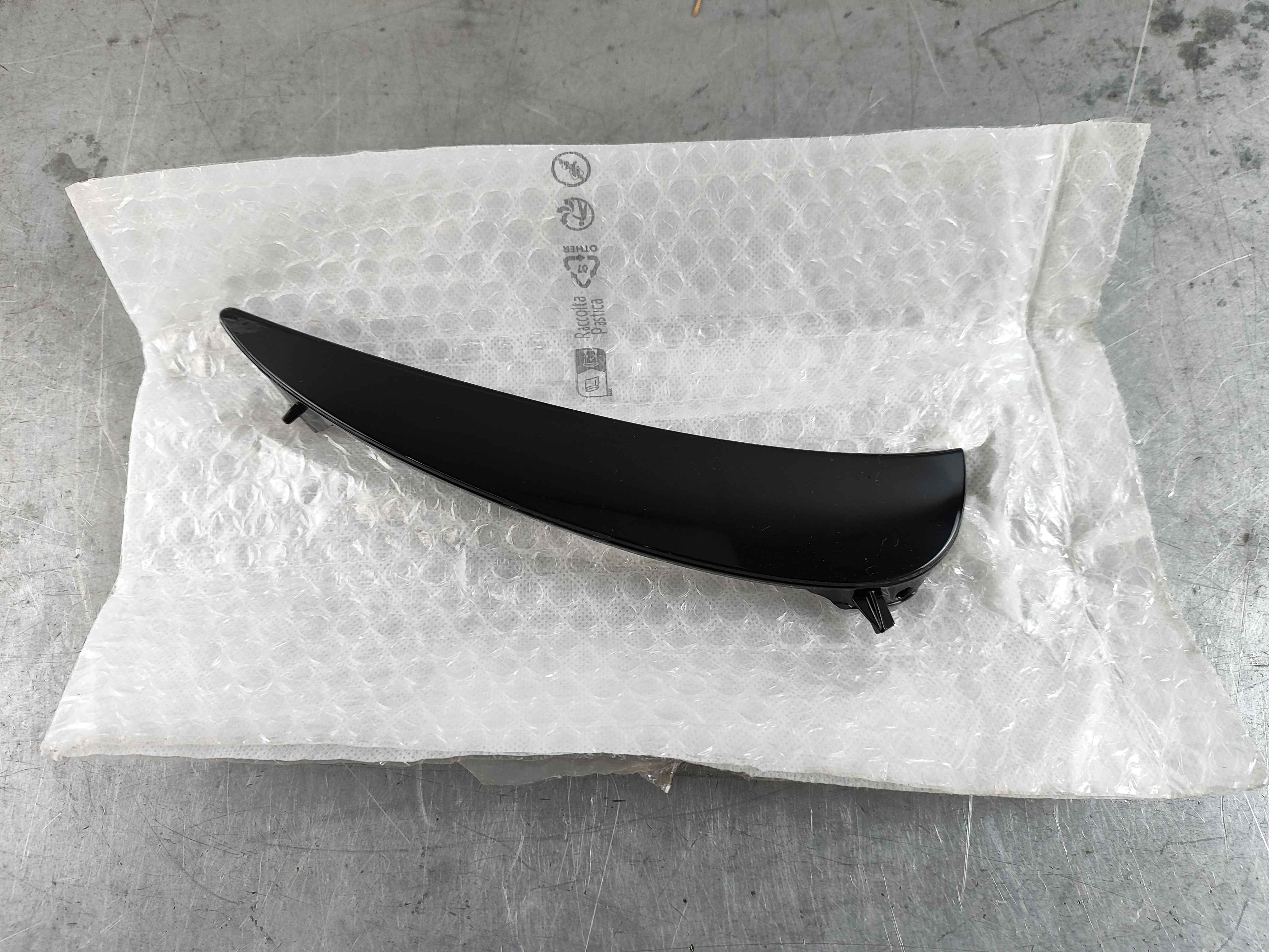 Mercedes-Benz a2138856406