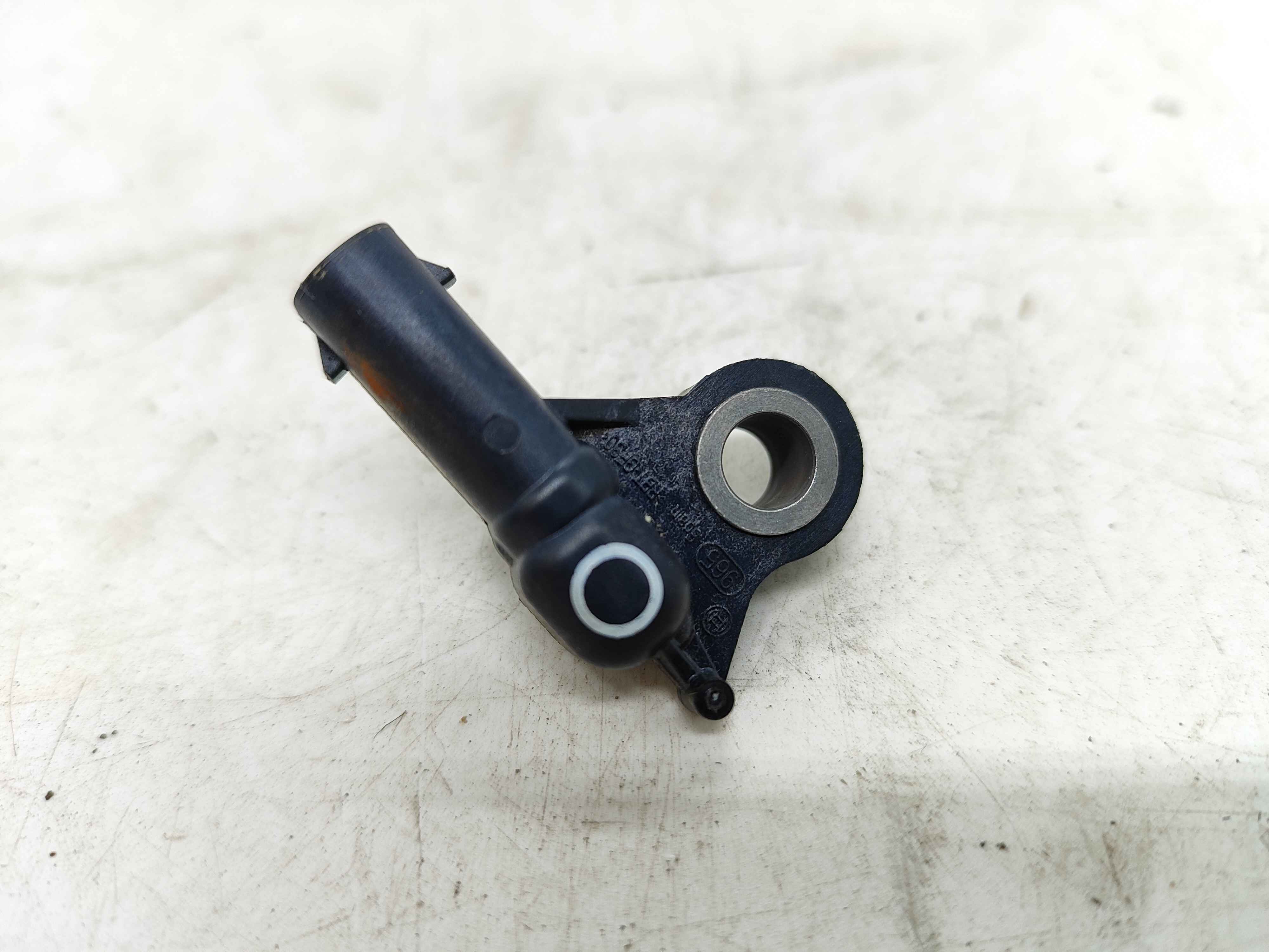 Acceleration Sensor | To Left And Right B-Pillars