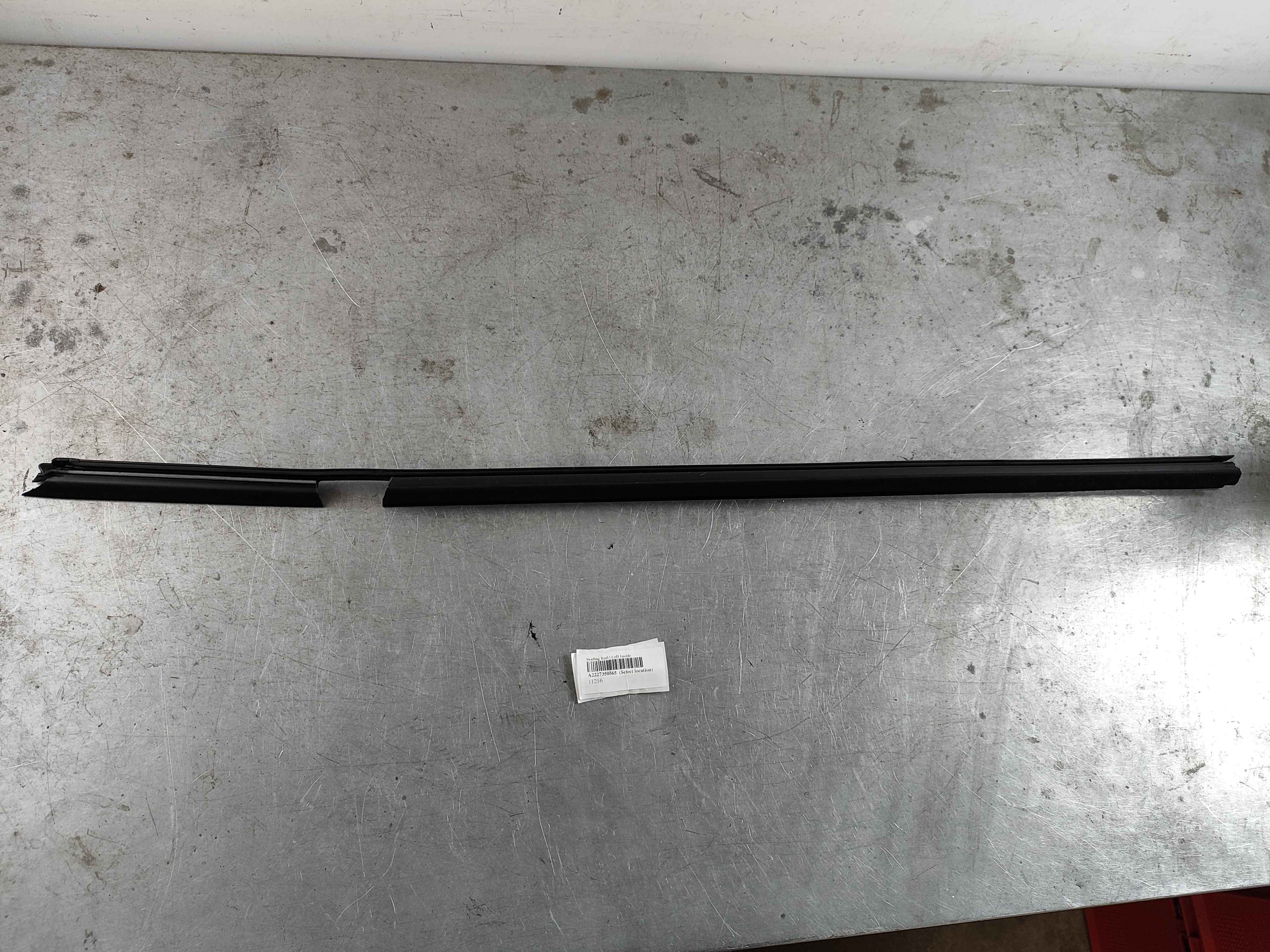 Sealing Rail | Left Inside