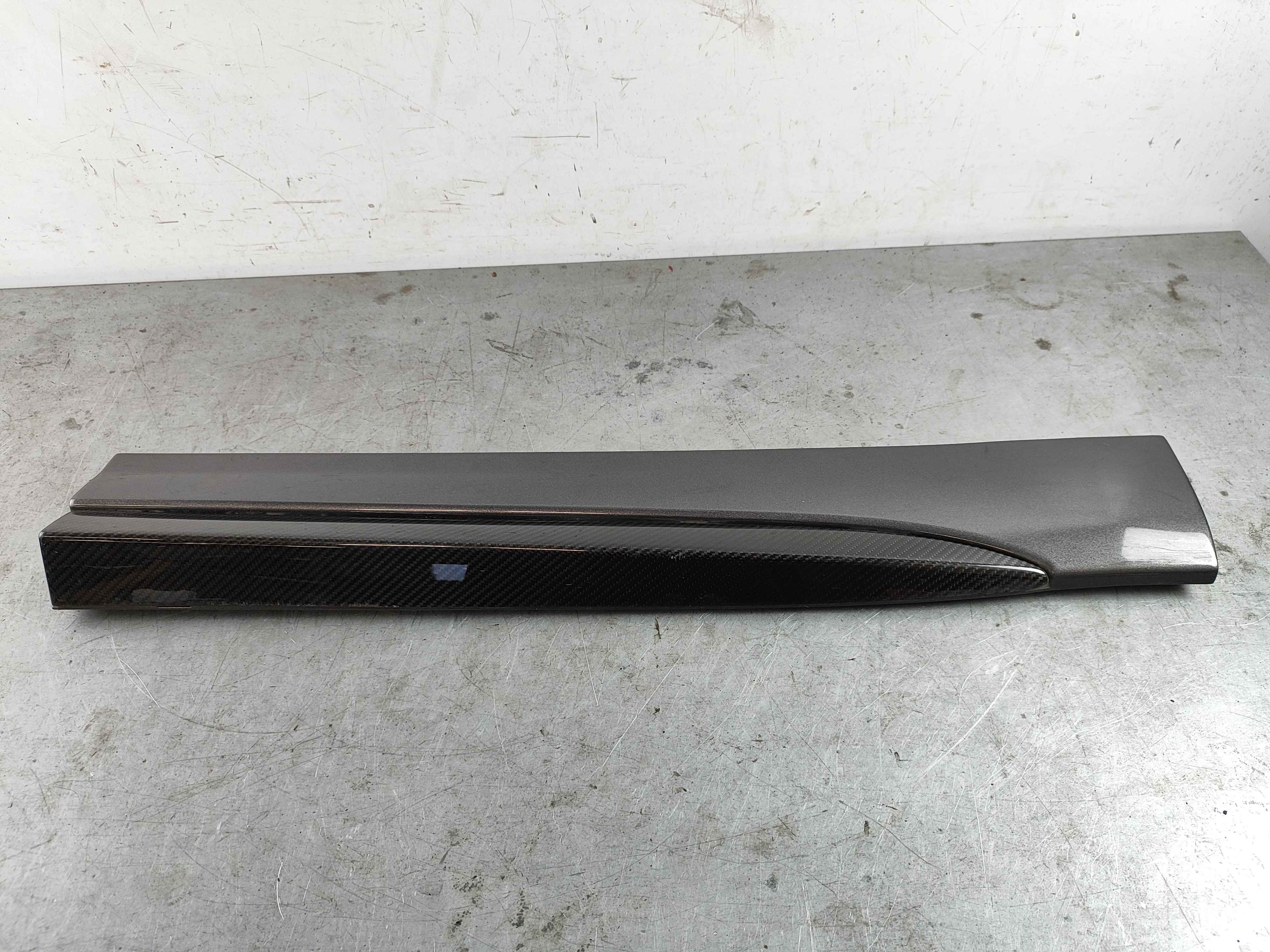 Lh rear side skirt trofeo