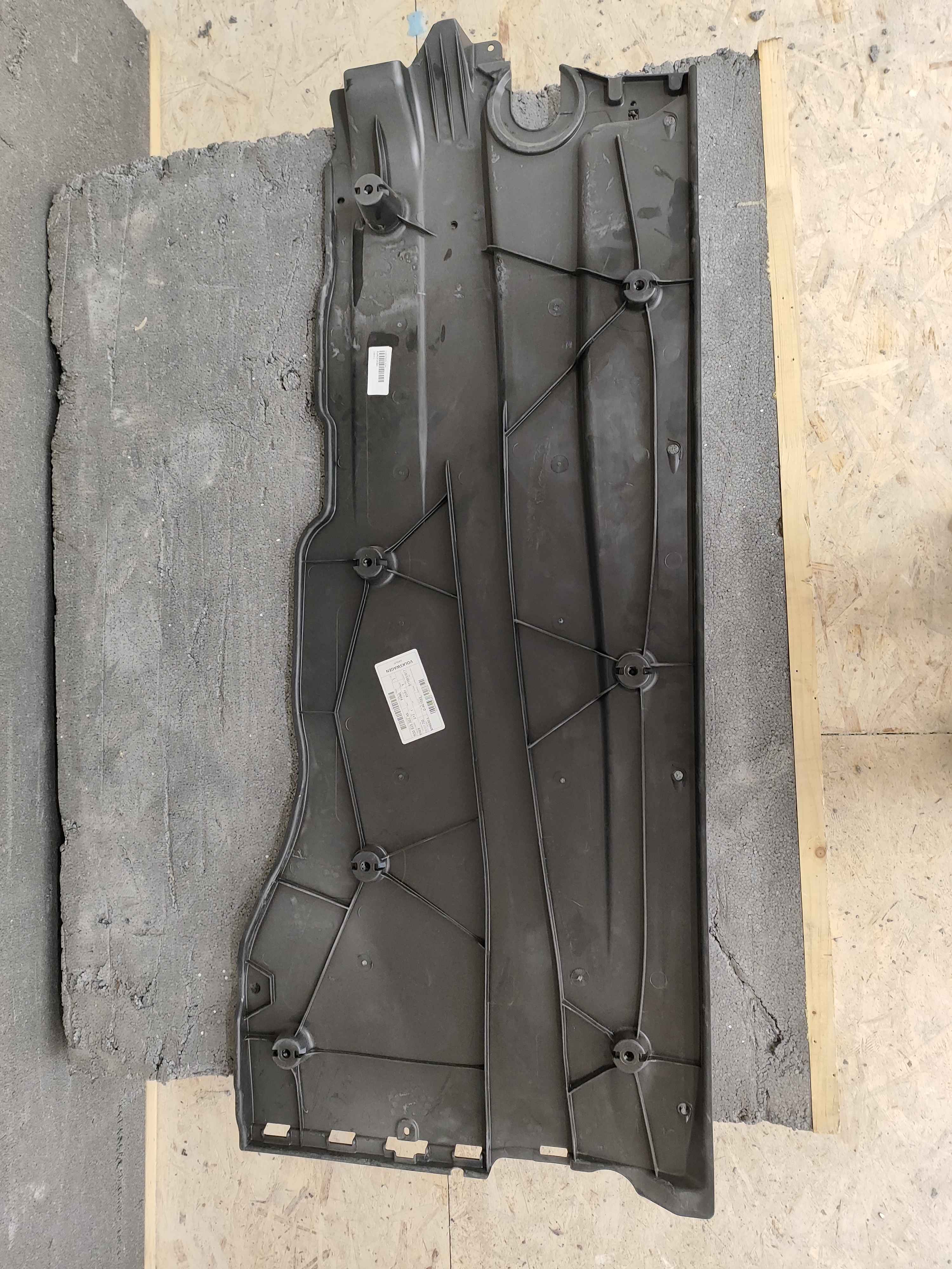 Underbody trim