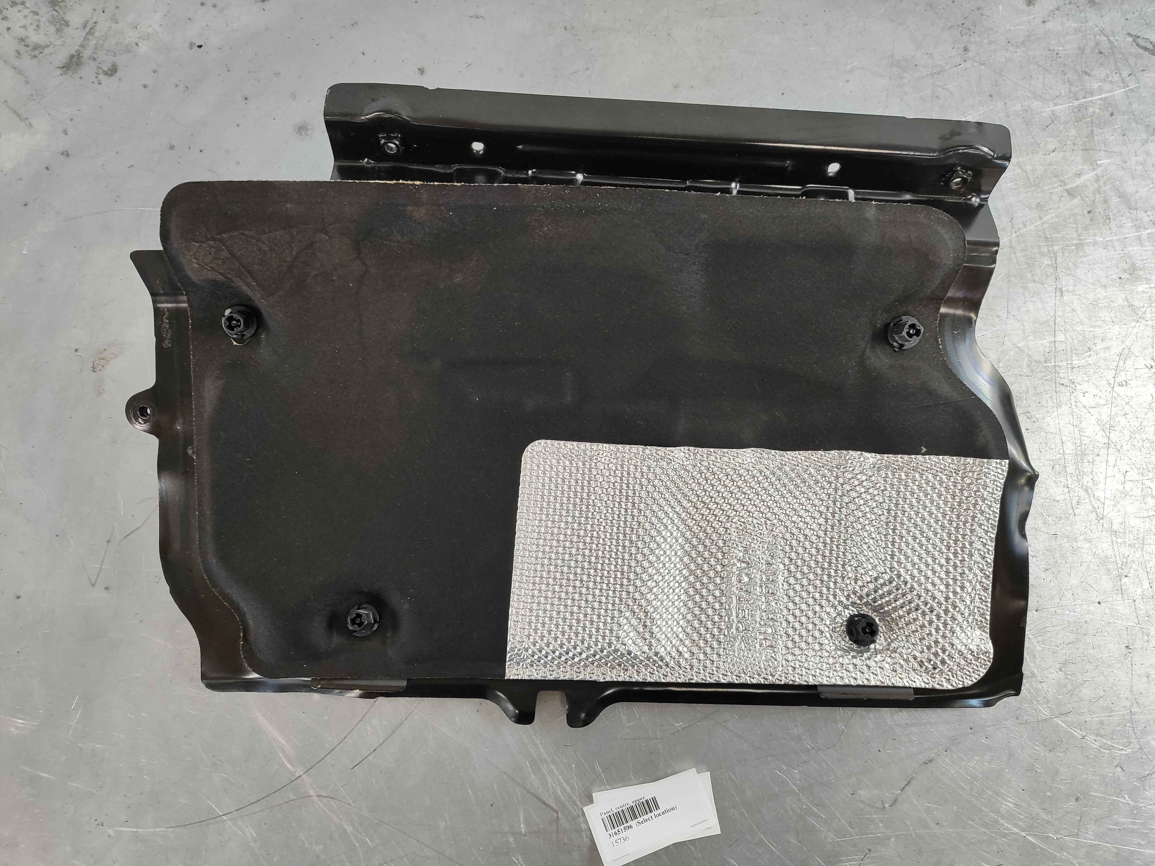 Panel, centre, upper