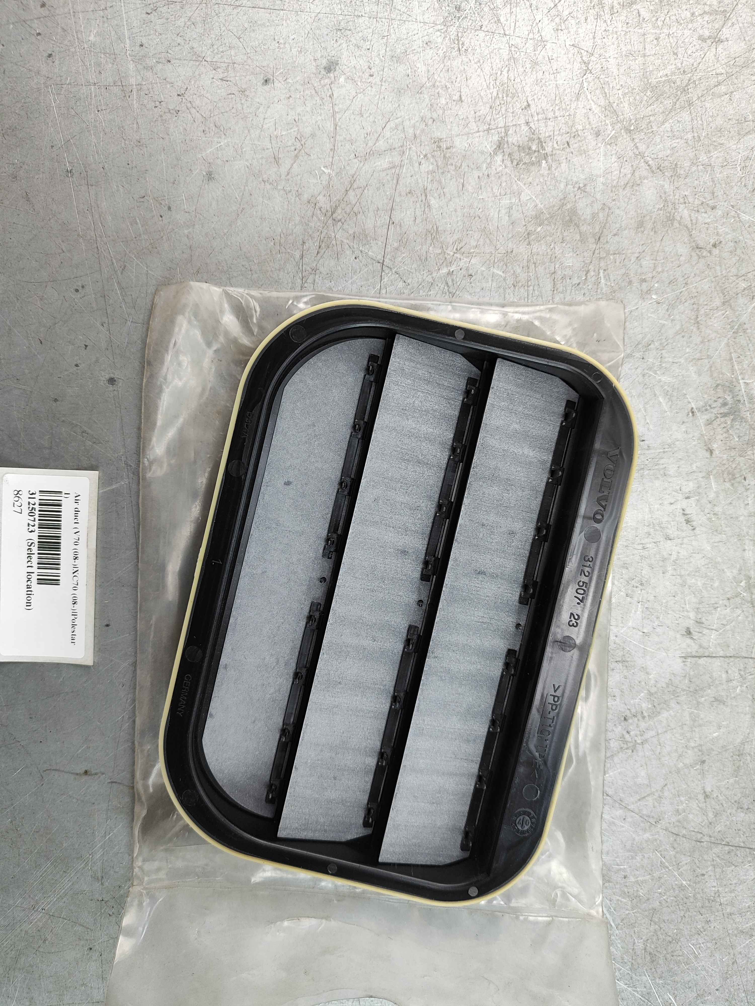 Air duct (V70 (08-)|XC70 (08-)|Polestar 1)