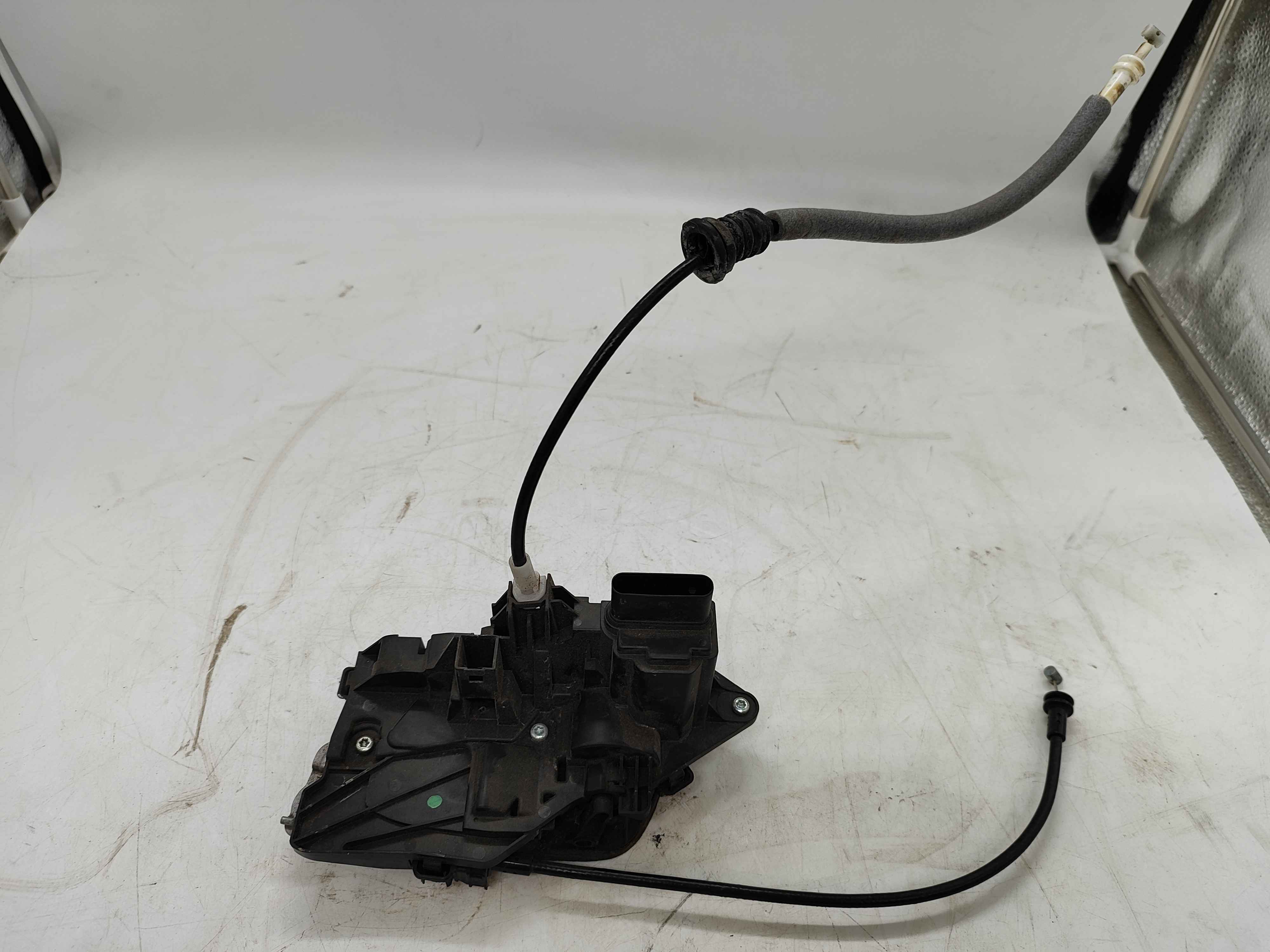 Lock, left front