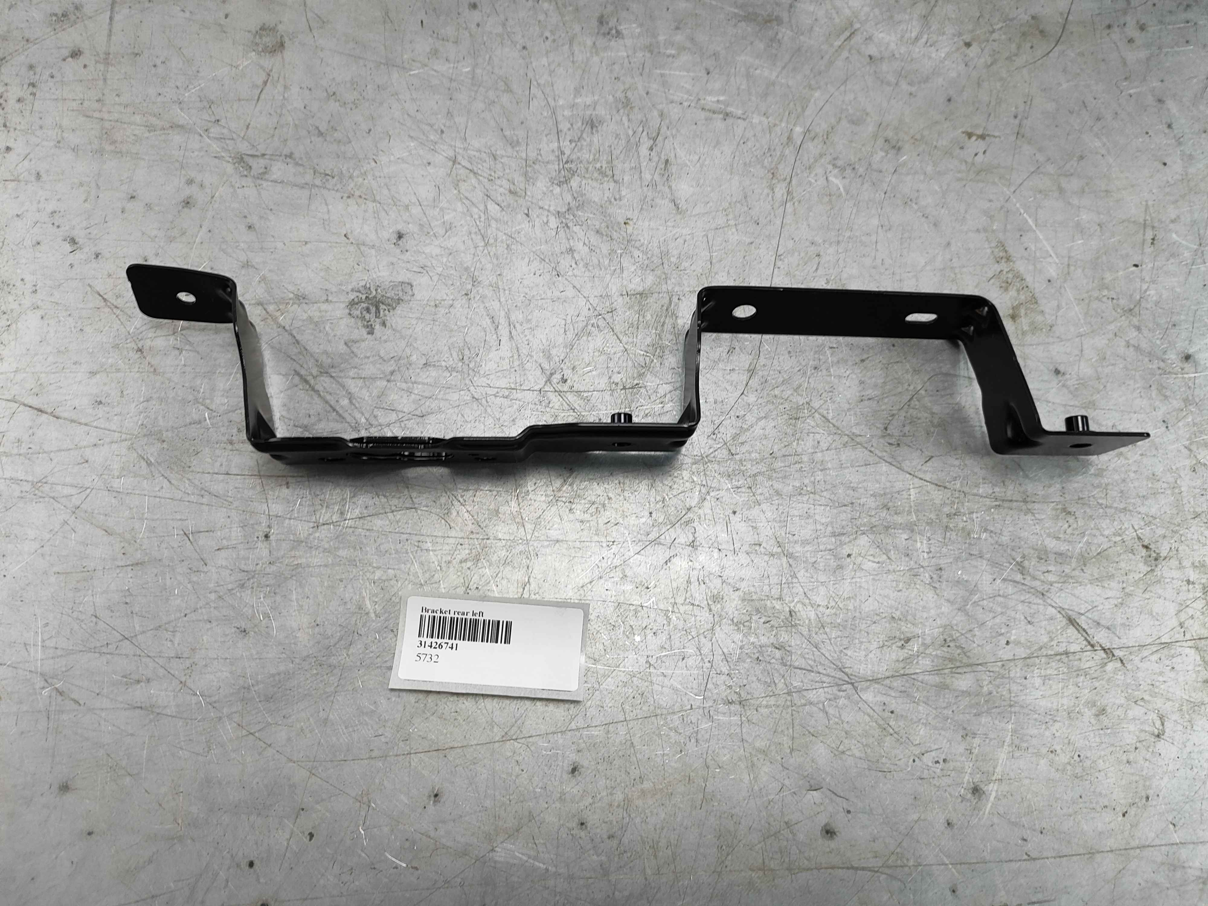 Bracket rear left