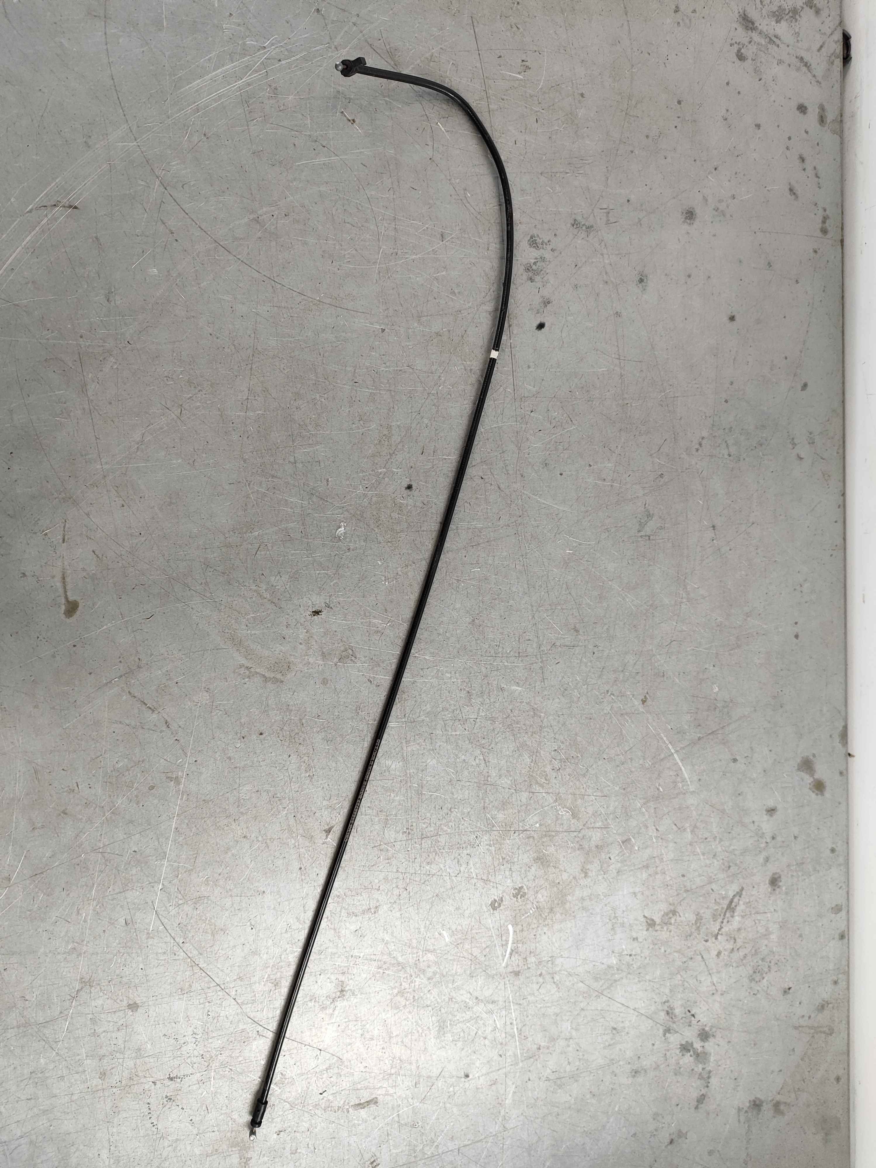 Wire box, Front (XC60 (18-))