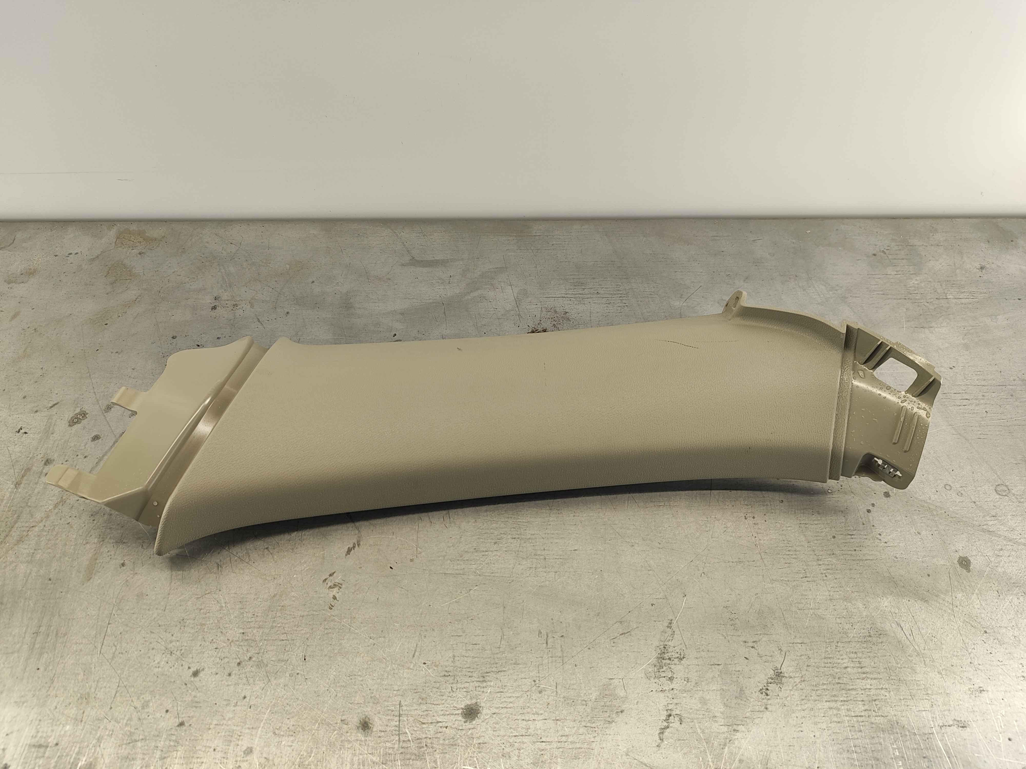 Panel Interior code: UXXX WXXX. right upper C pillar blonde