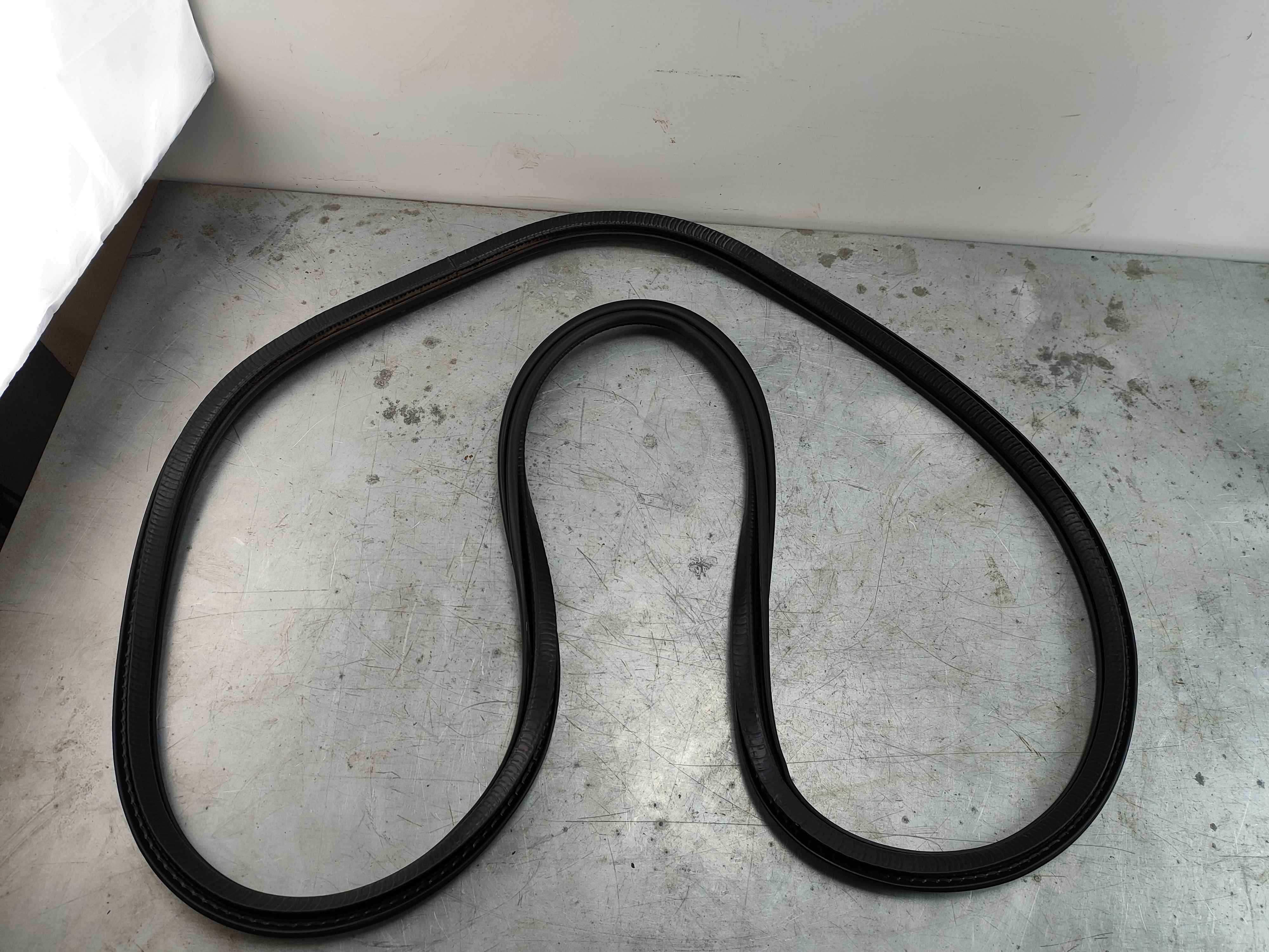 Sealing strip FC 21; CH -47642 FC 25; CH -47642 FC 36; -50267 rear door