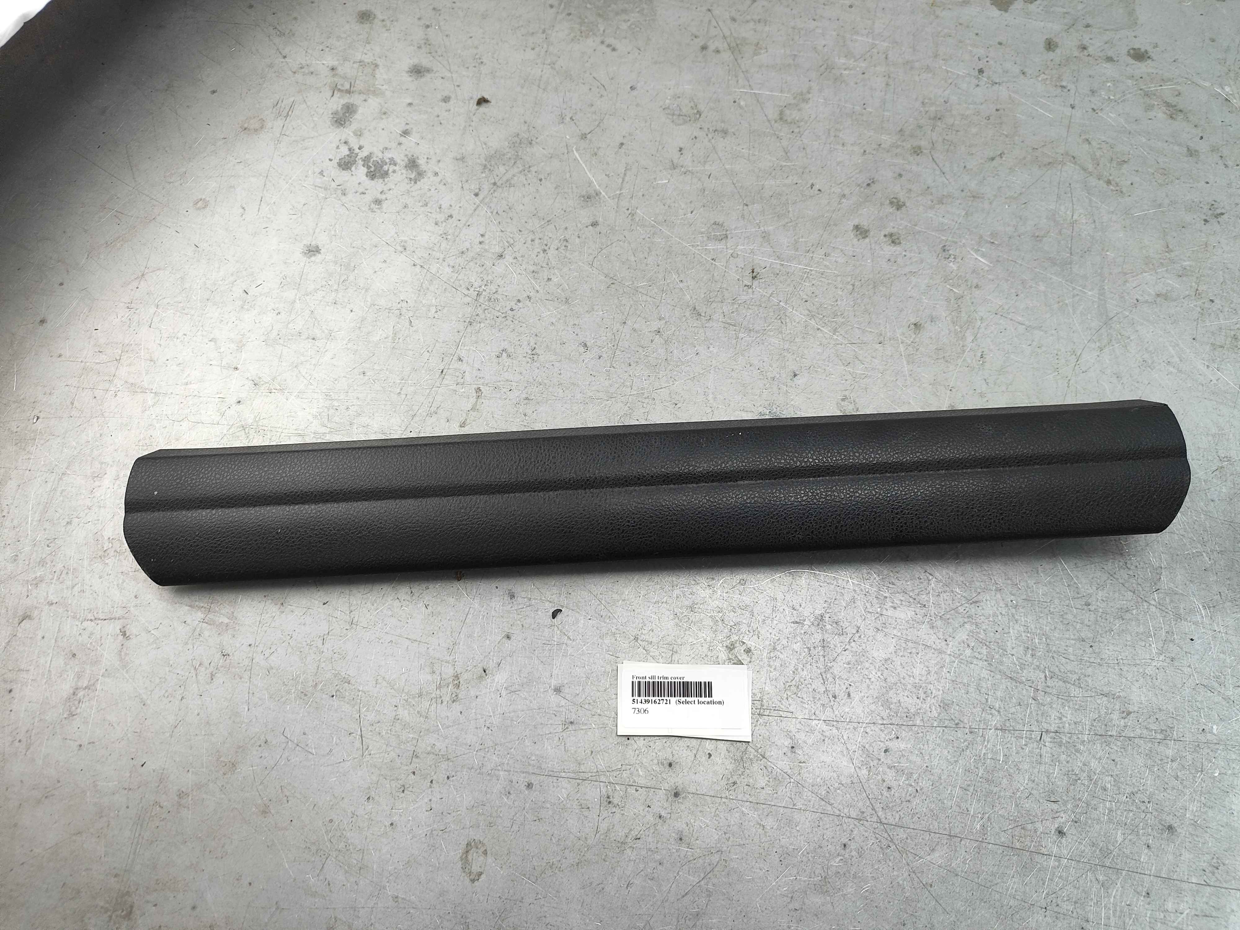 Front sill trim cover