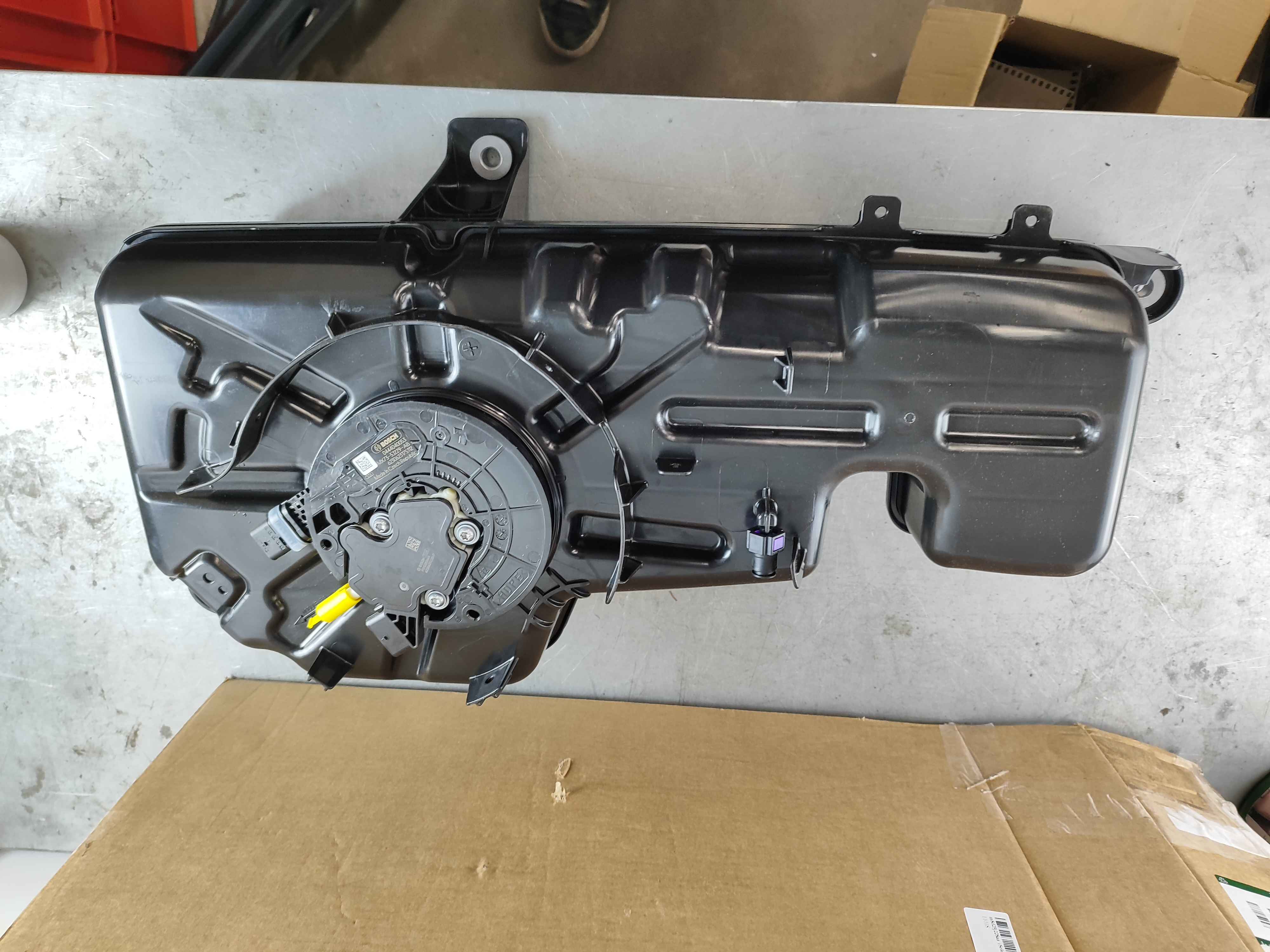 LAND ROVER m8d25j228aa