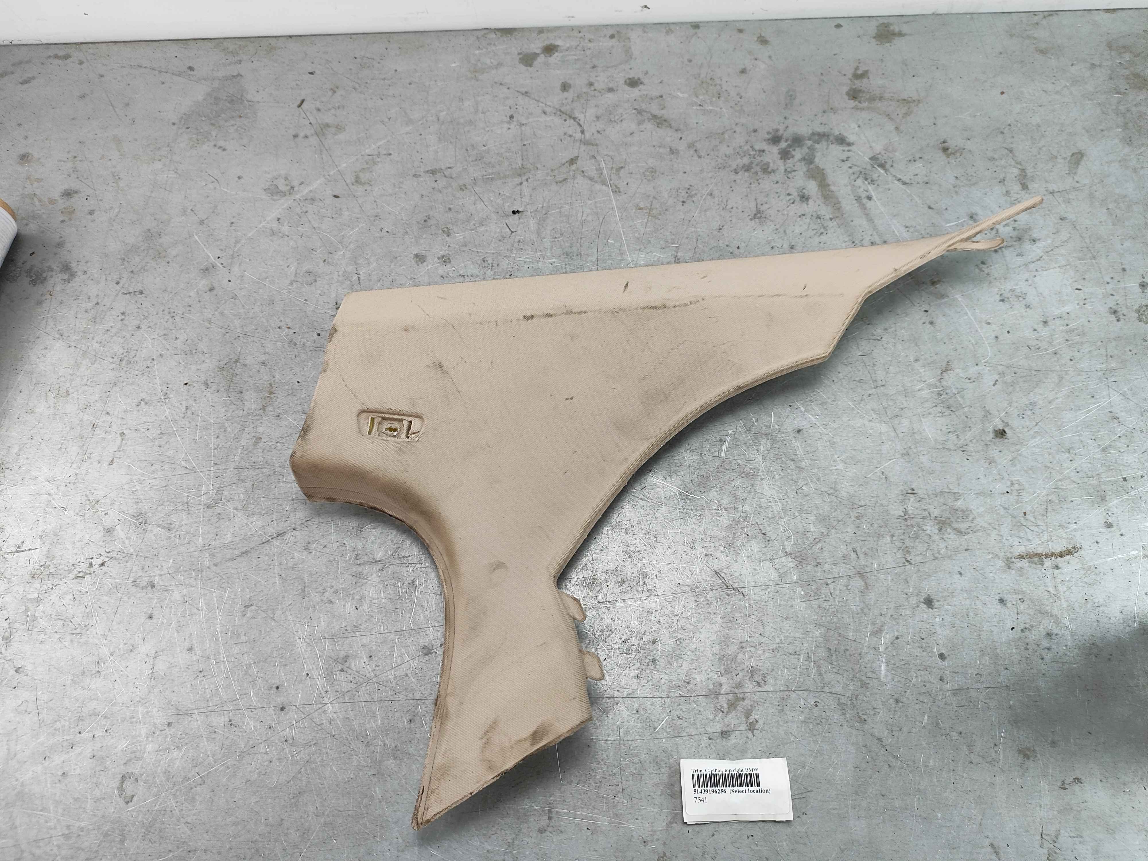 Trim, C-pillar, top right BMW