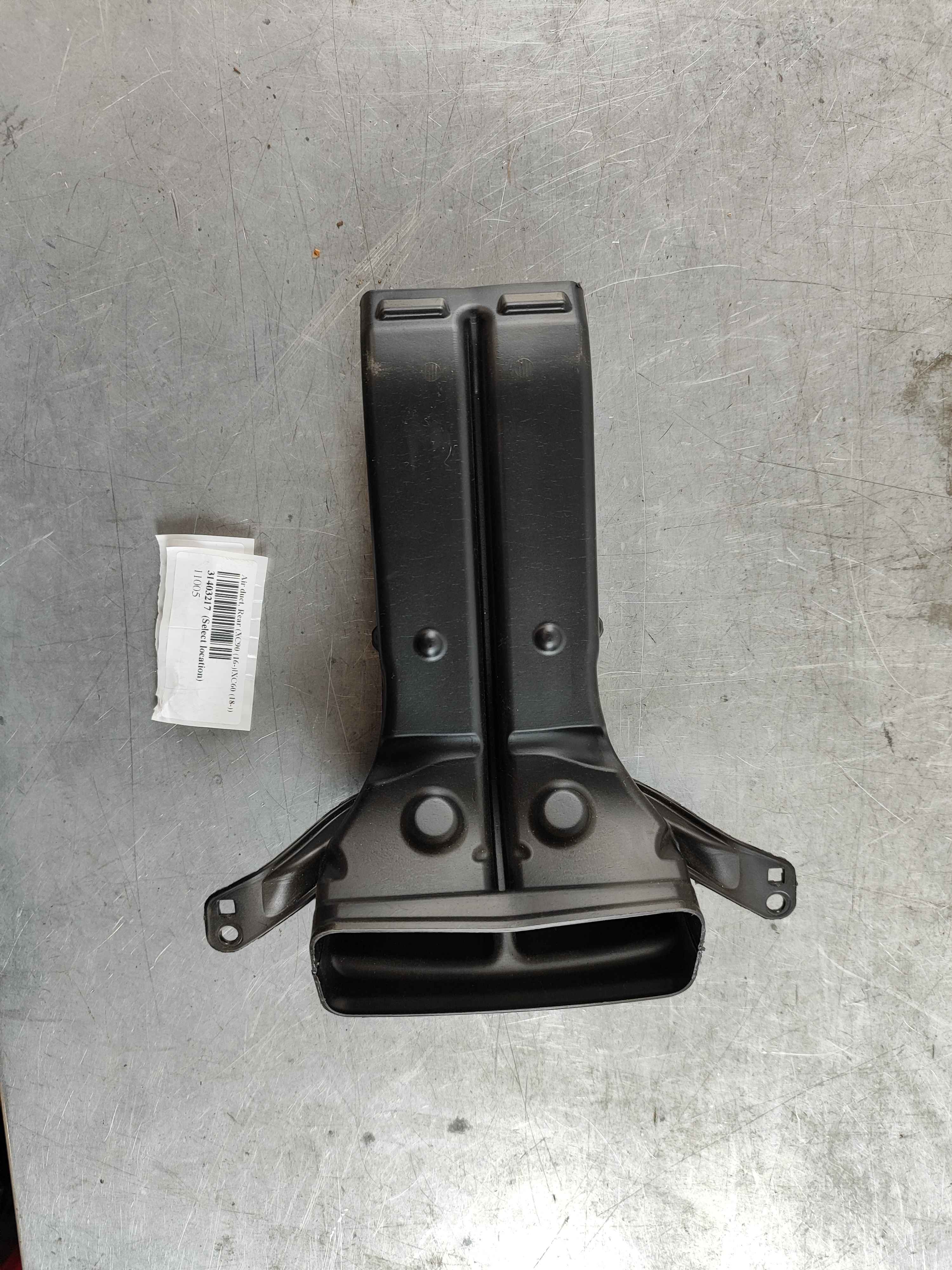 Air duct, Rear (XC90 (16-)|XC60 (18-))