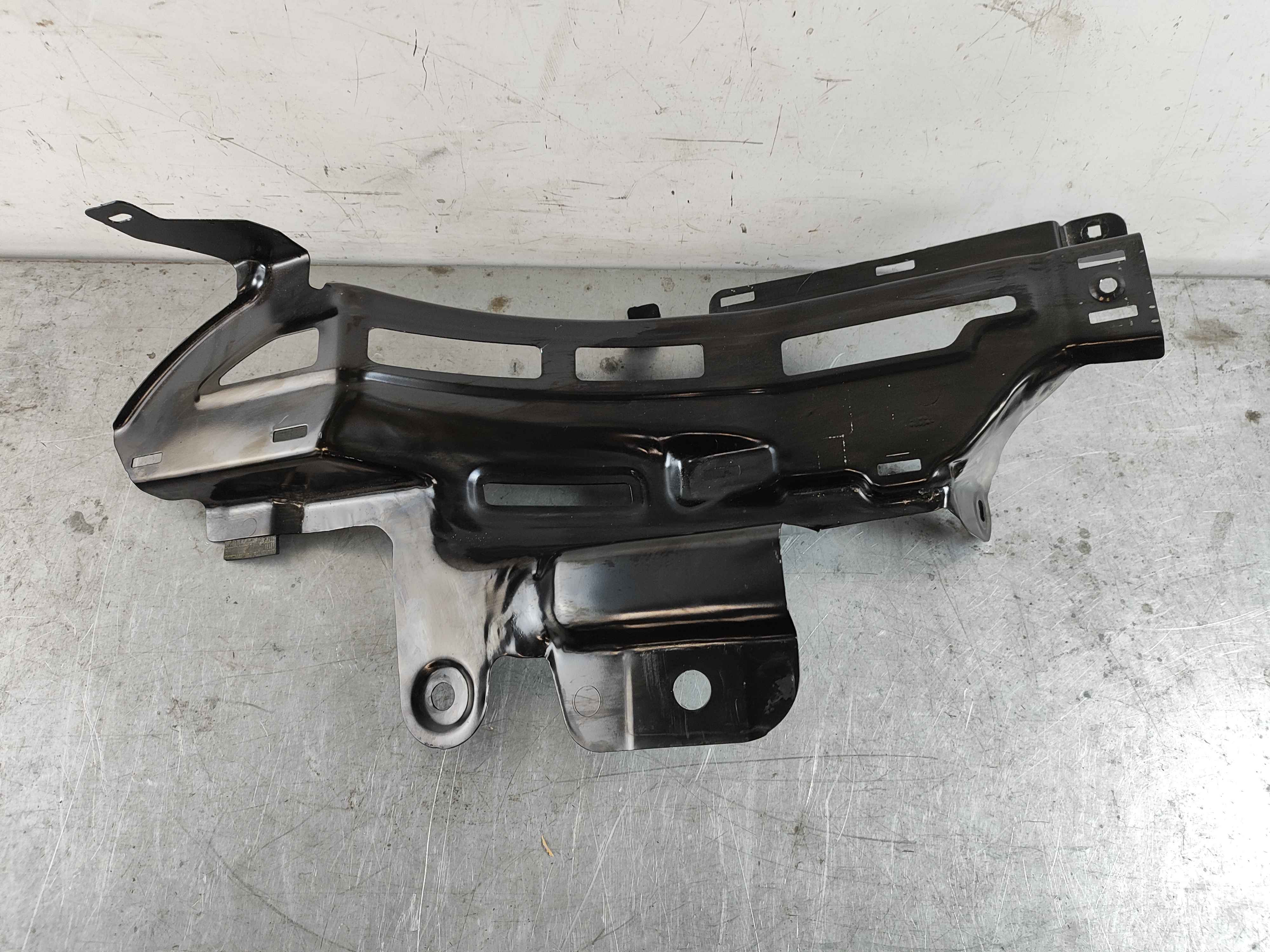 Support - Door Scuff