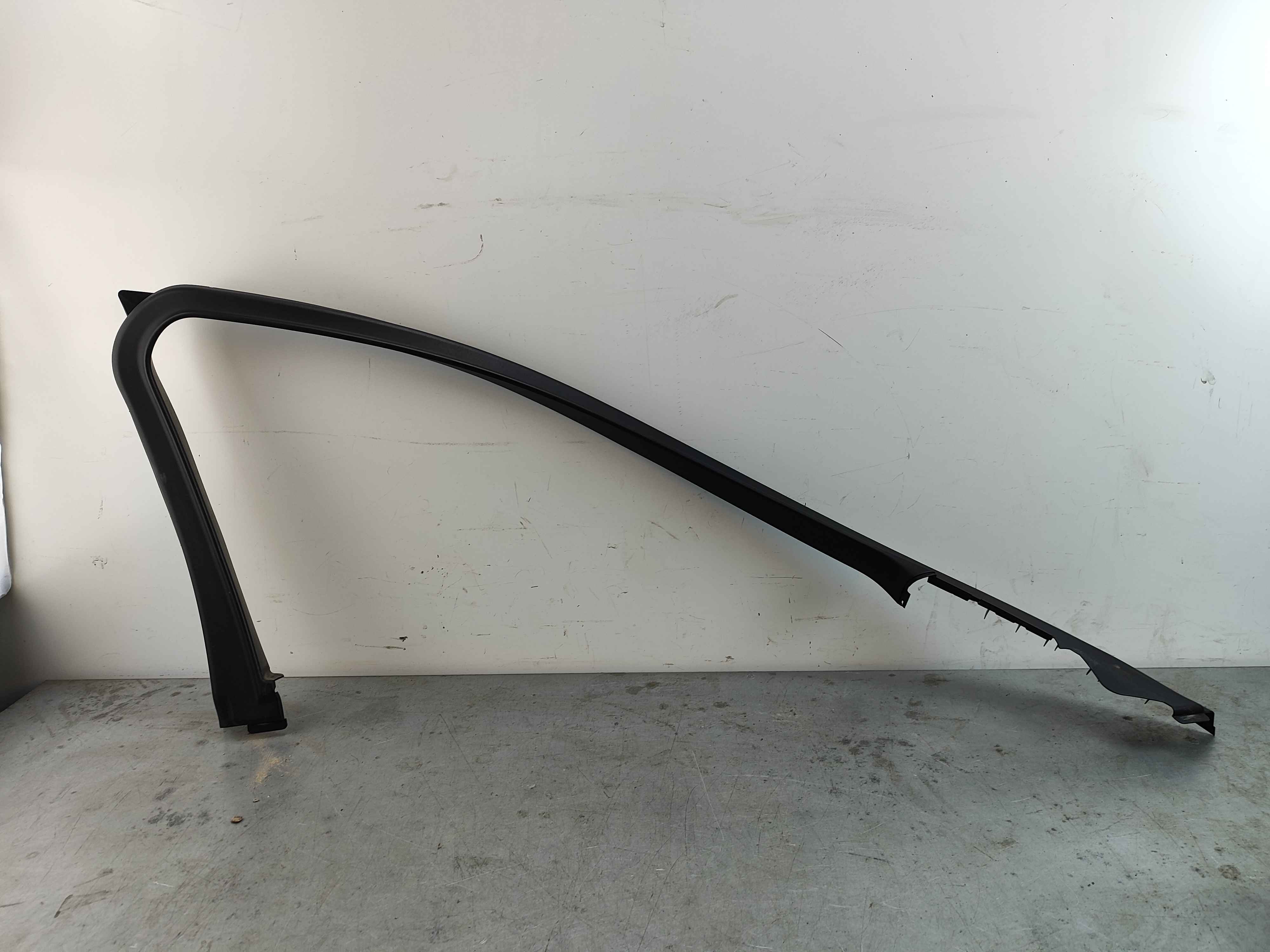 Cover, window frame, door front left BMW