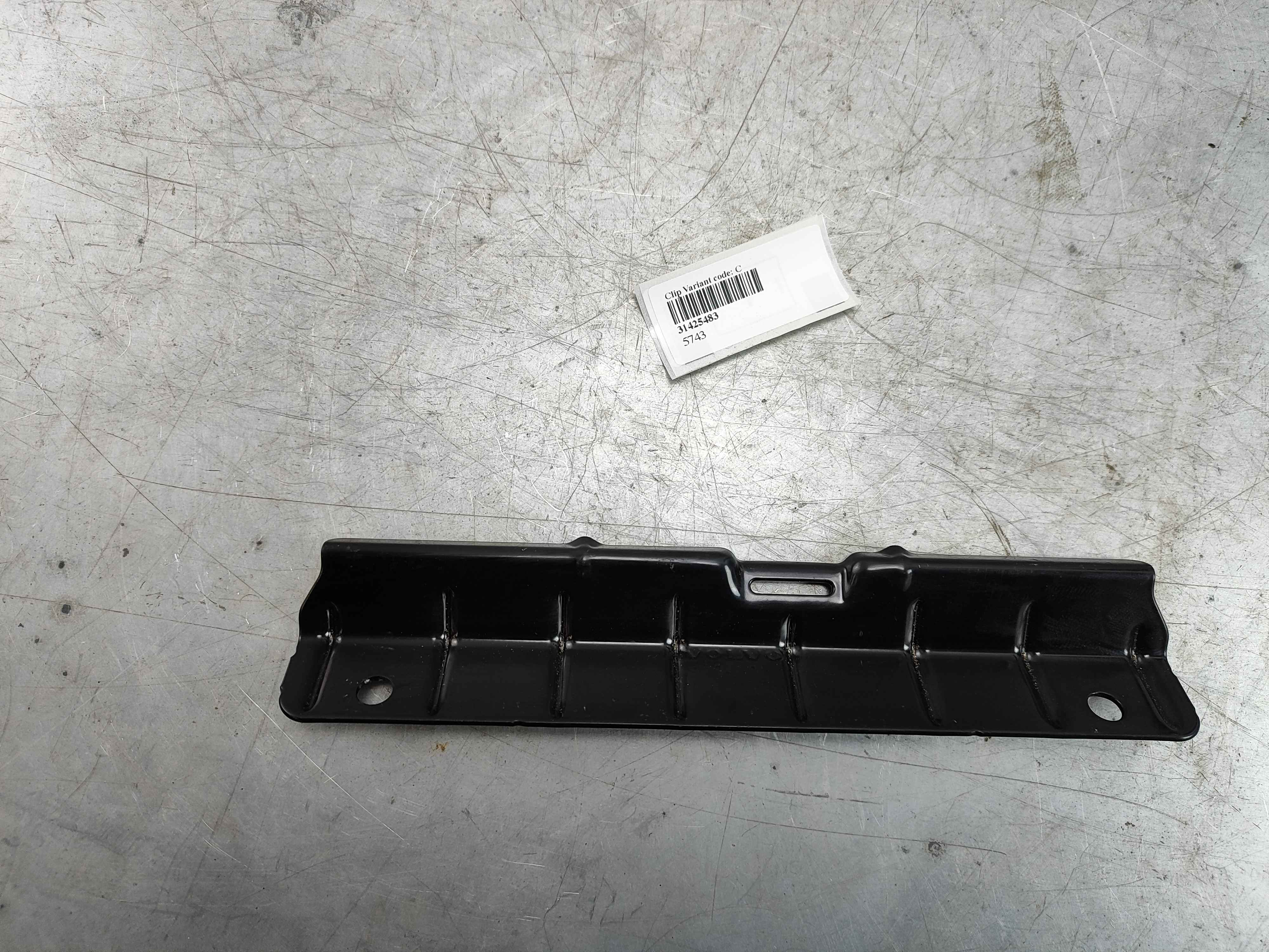 Clip Variant code: CB01