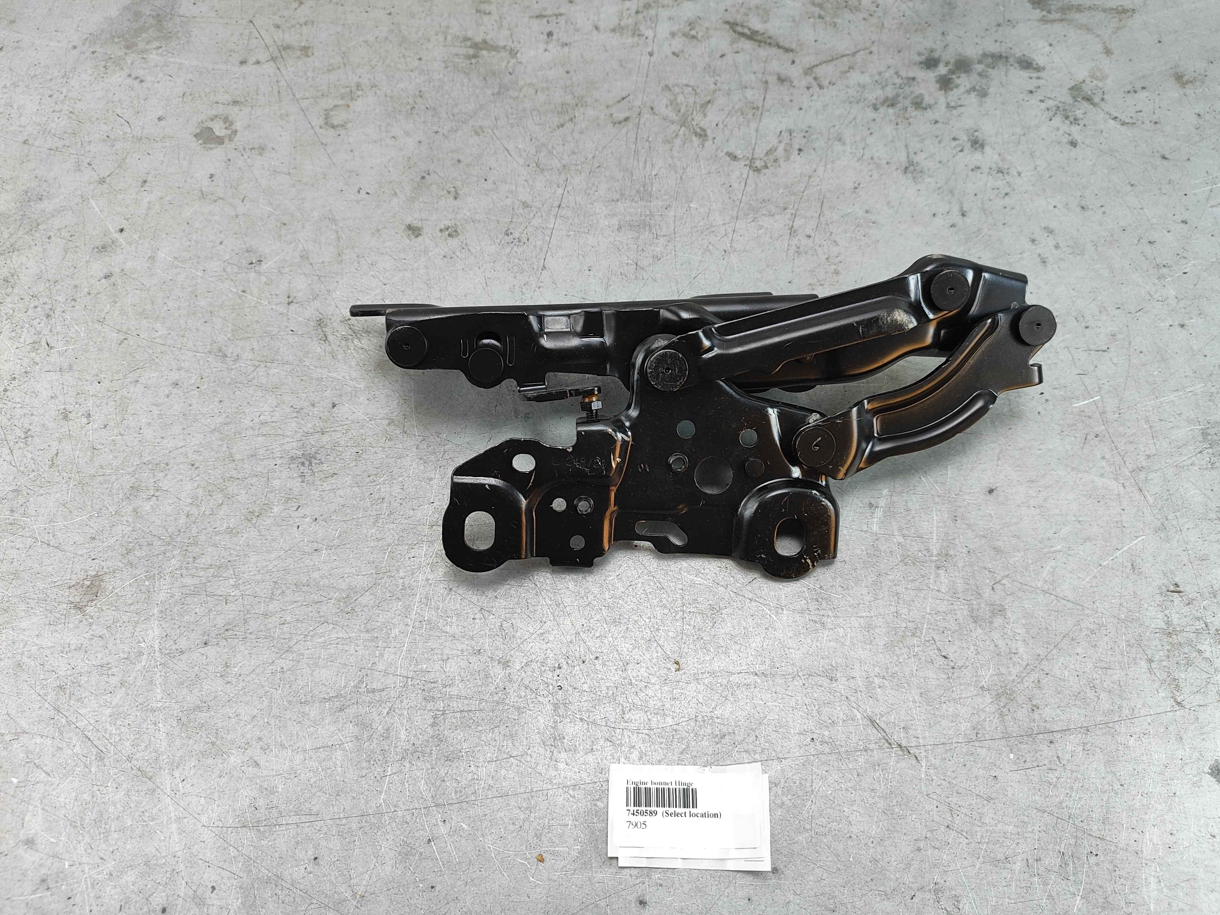 Engine bonnet Hinge