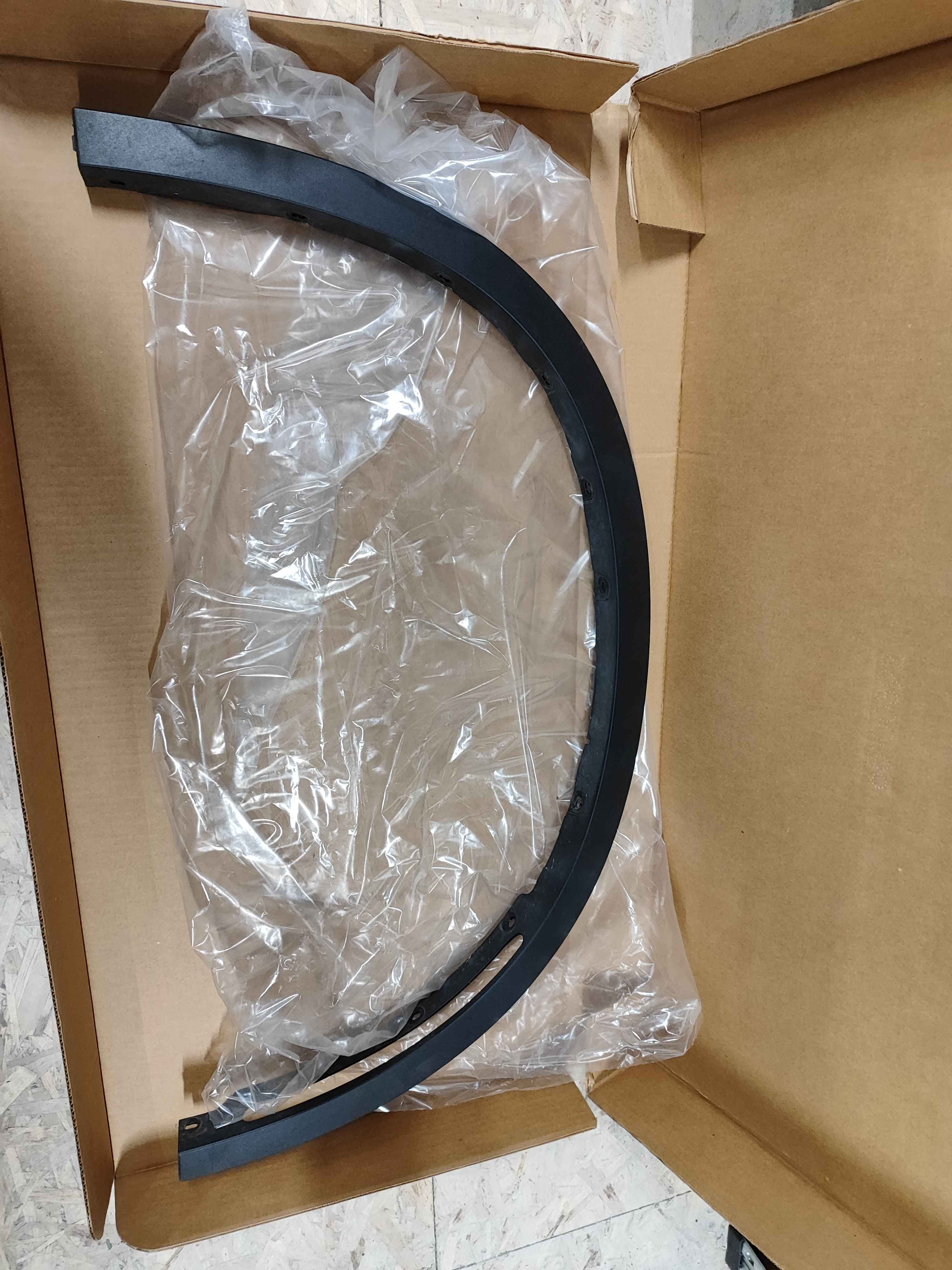 Trim, wheel arch, front left BMW