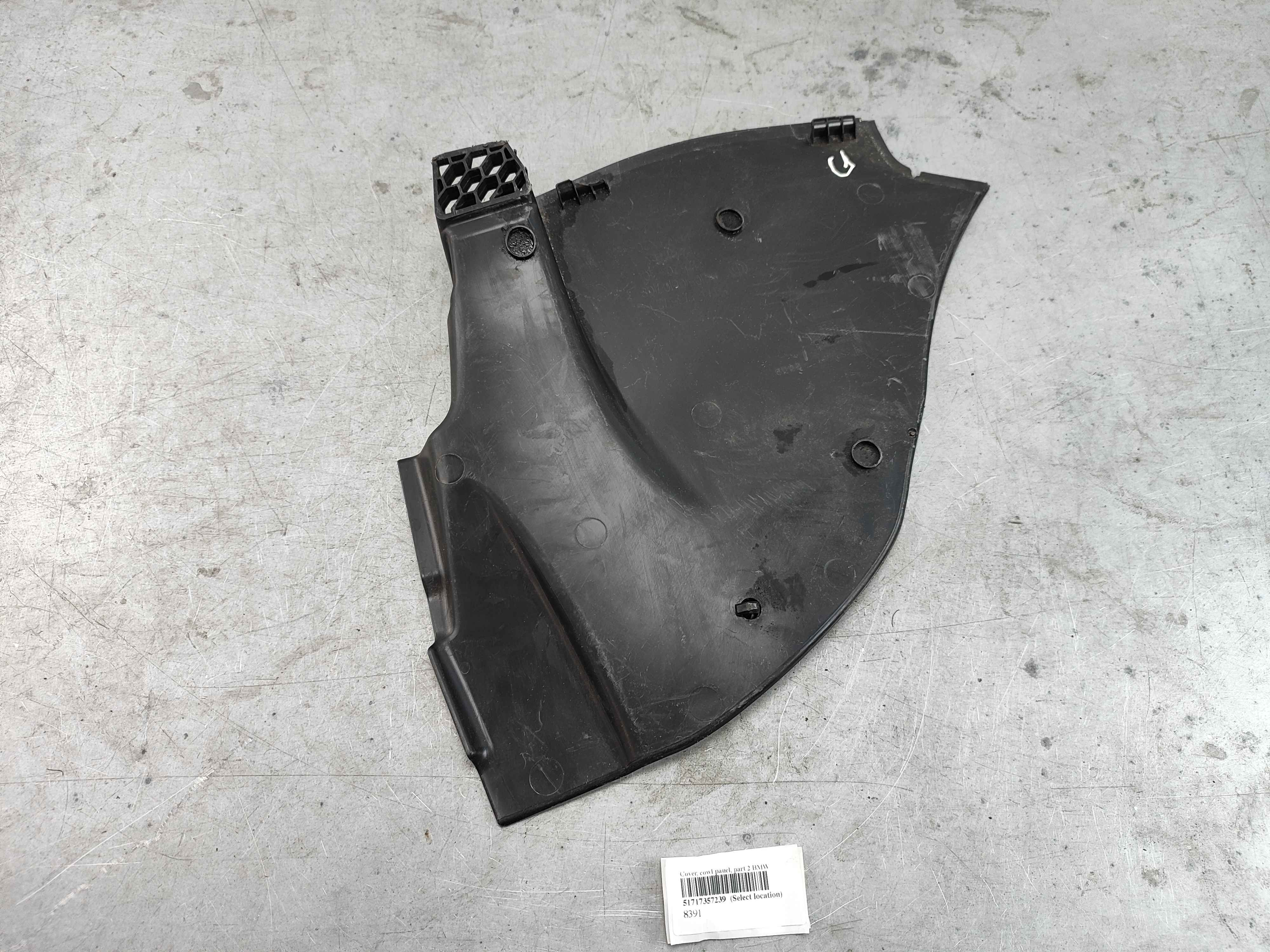 Cover, cowl panel, part 2 BMW