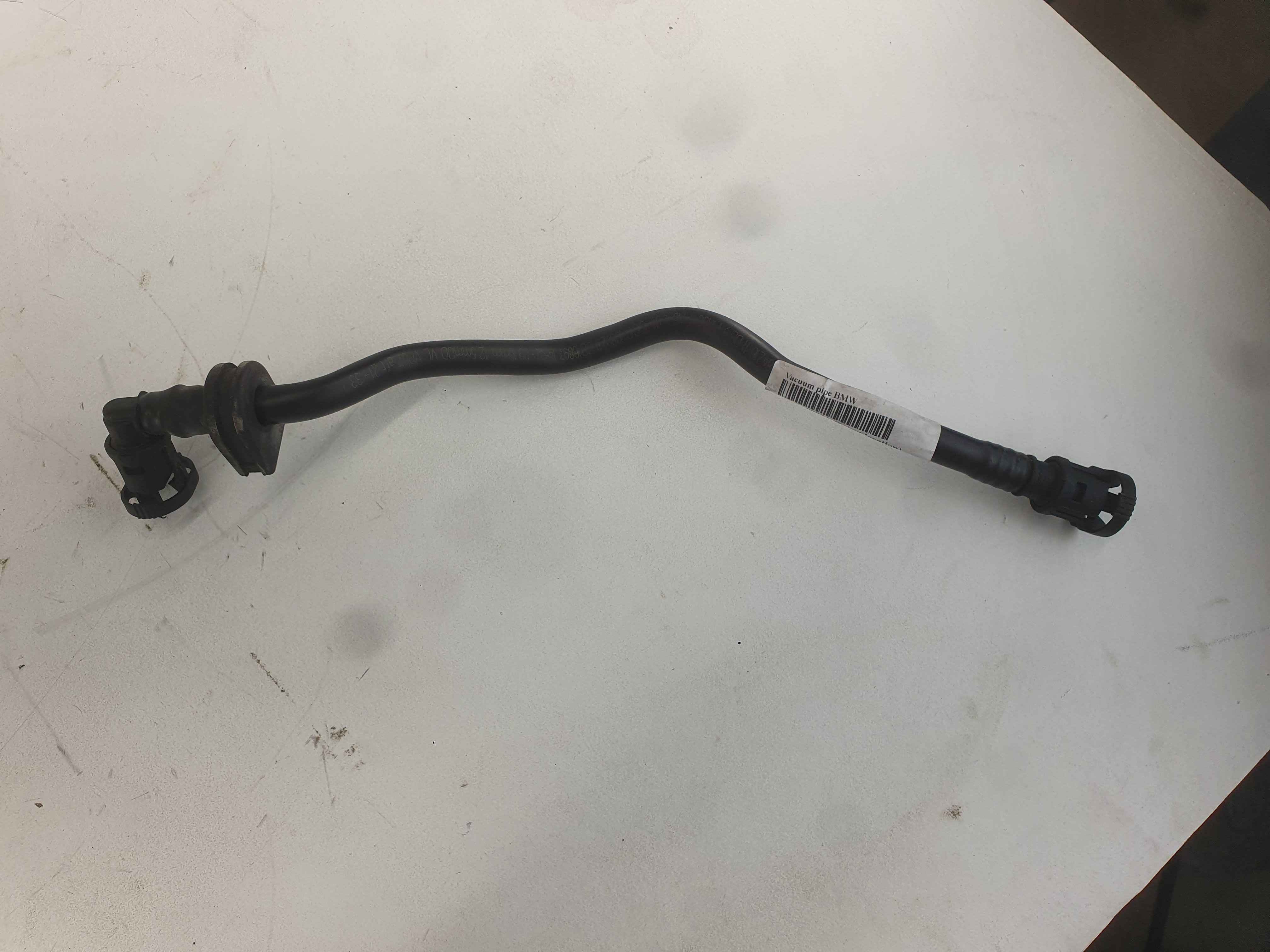 Vacuum pipe BMW